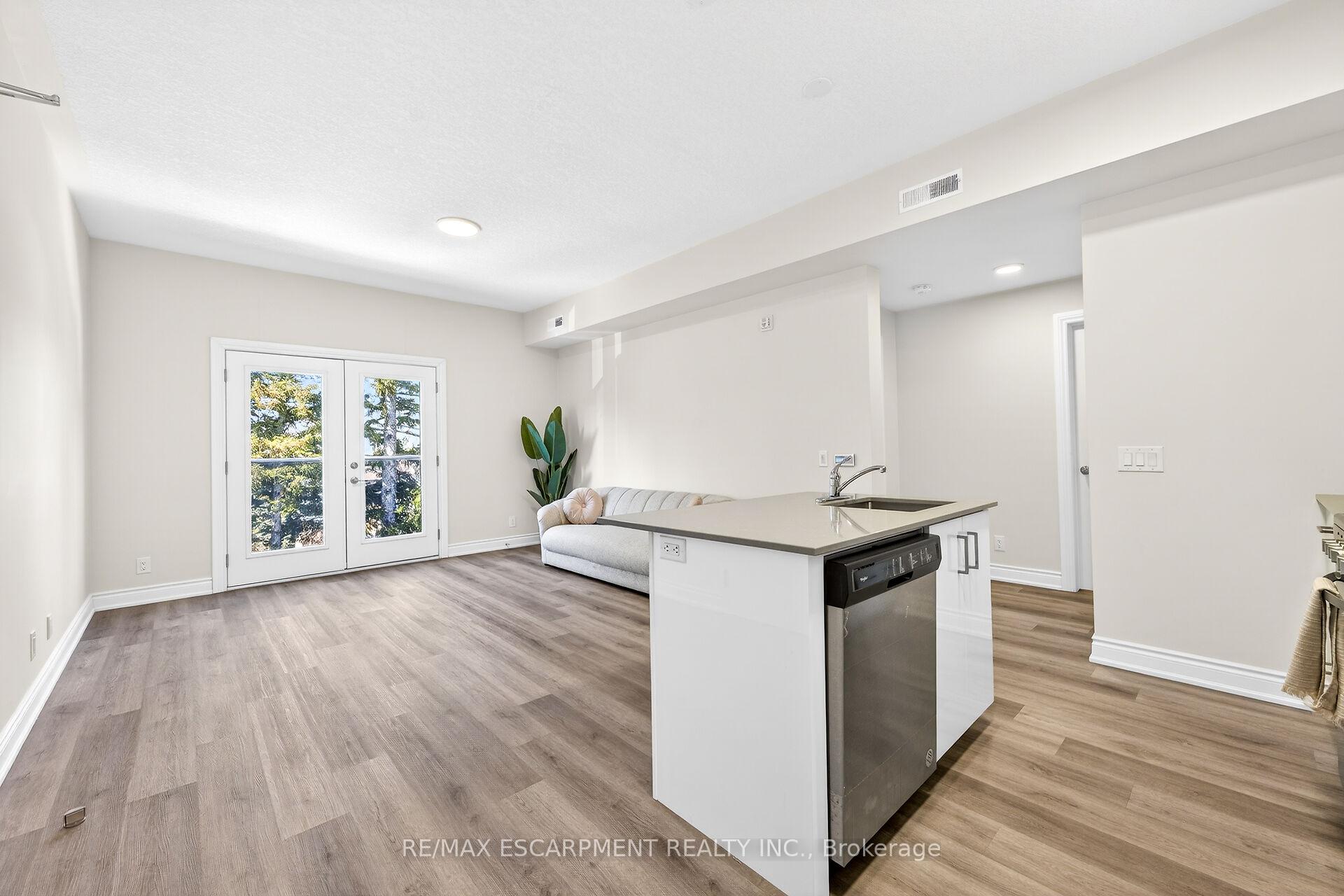 Photo 16 of Unit 303, 259 King Street E, Hamilton, Stoney Creek — HOMEH