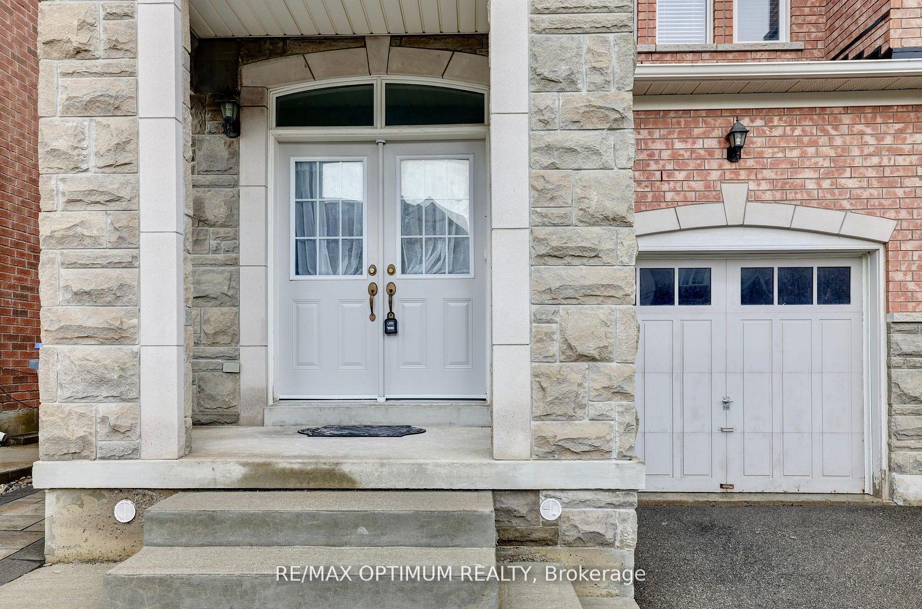 Photo 2 of 21 Saint Eugene Street, Brampton, Bram West — HOMEH