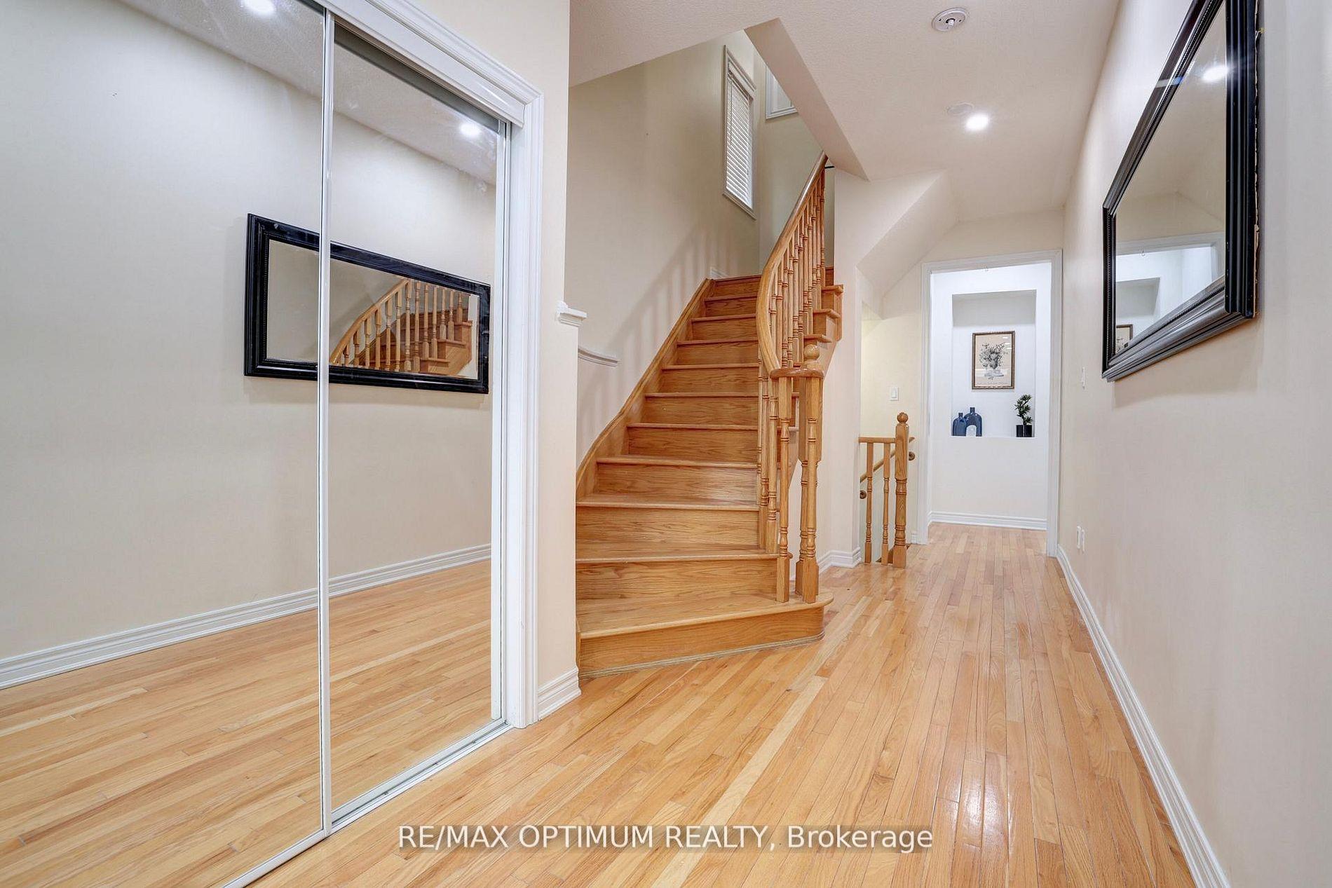 Photo 4 of 21 Saint Eugene Street, Brampton, Bram West — HOMEH