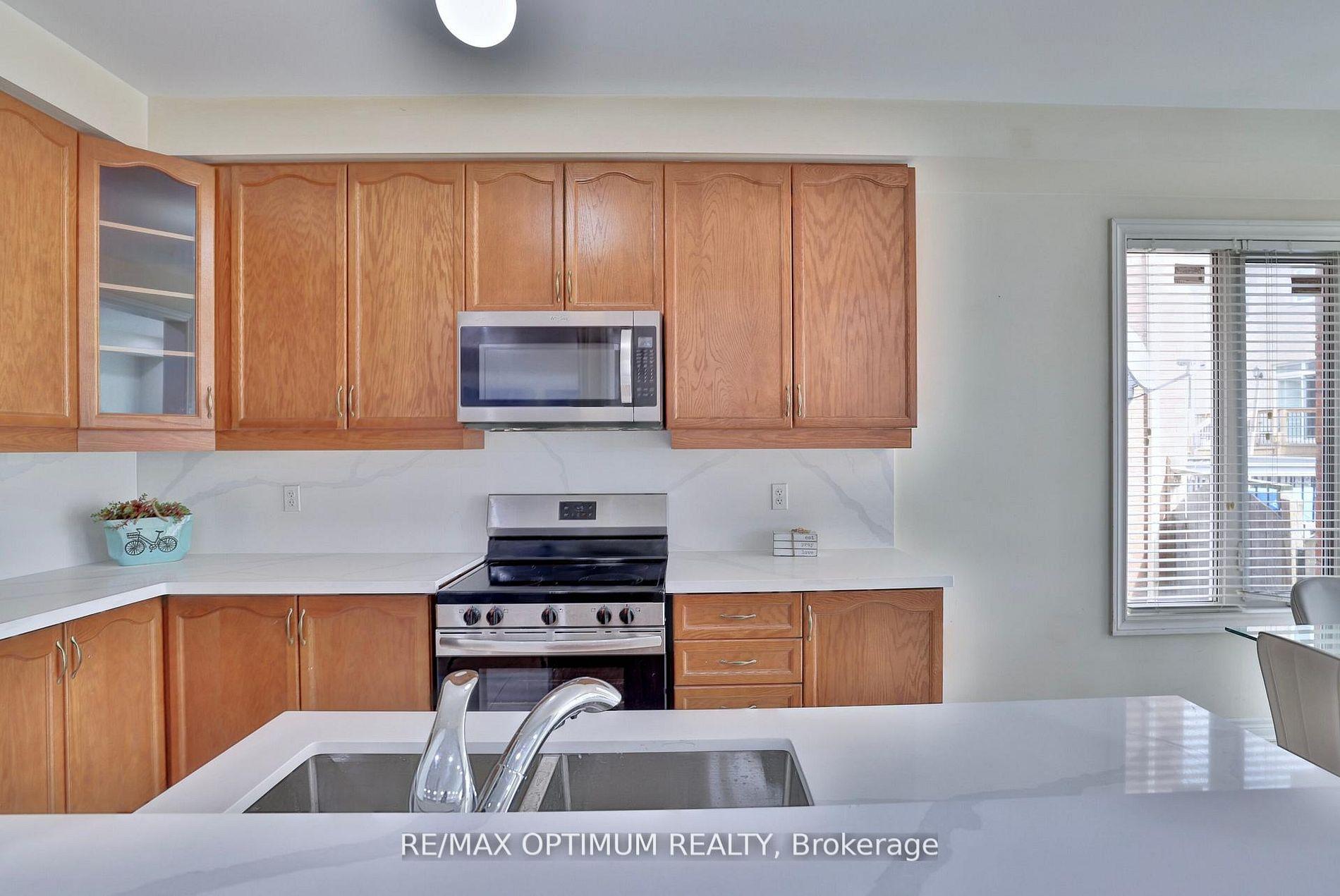 Photo 13 of 21 Saint Eugene Street, Brampton, Bram West — HOMEH