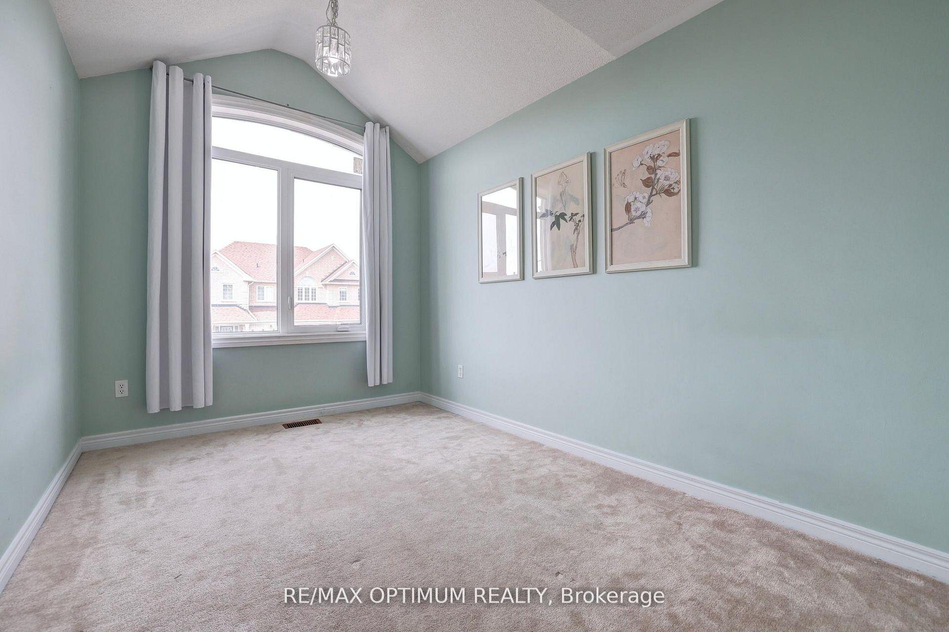 Photo 26 of 21 Saint Eugene Street, Brampton, Bram West — HOMEH
