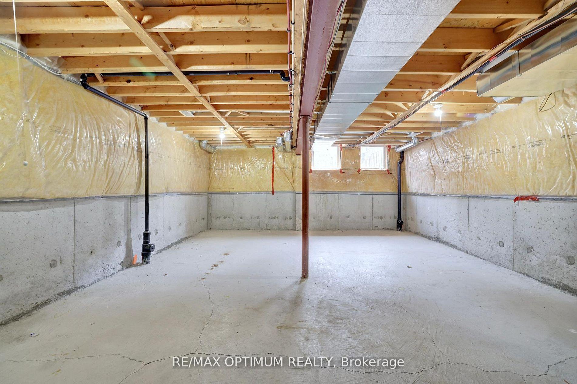 Photo 37 of 21 Saint Eugene Street, Brampton, Bram West — HOMEH