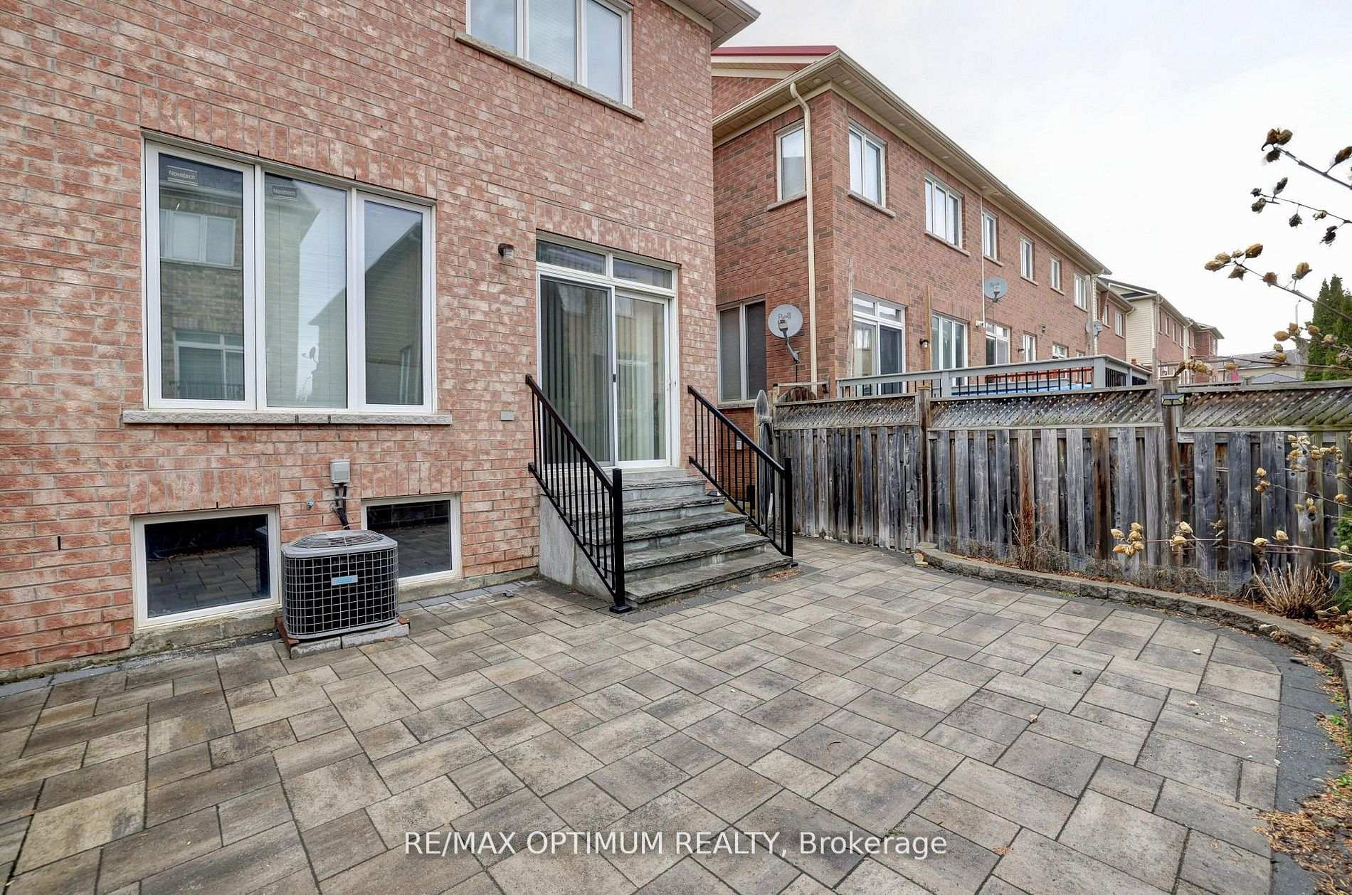 Photo 38 of 21 Saint Eugene Street, Brampton, Bram West — HOMEH