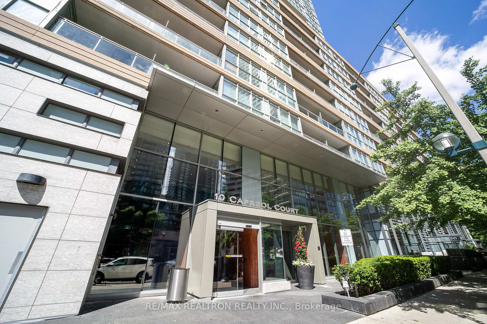 Photo 3 of Unit 711, 10 Capreol Court, Toronto, Waterfront Communities — HOMEH