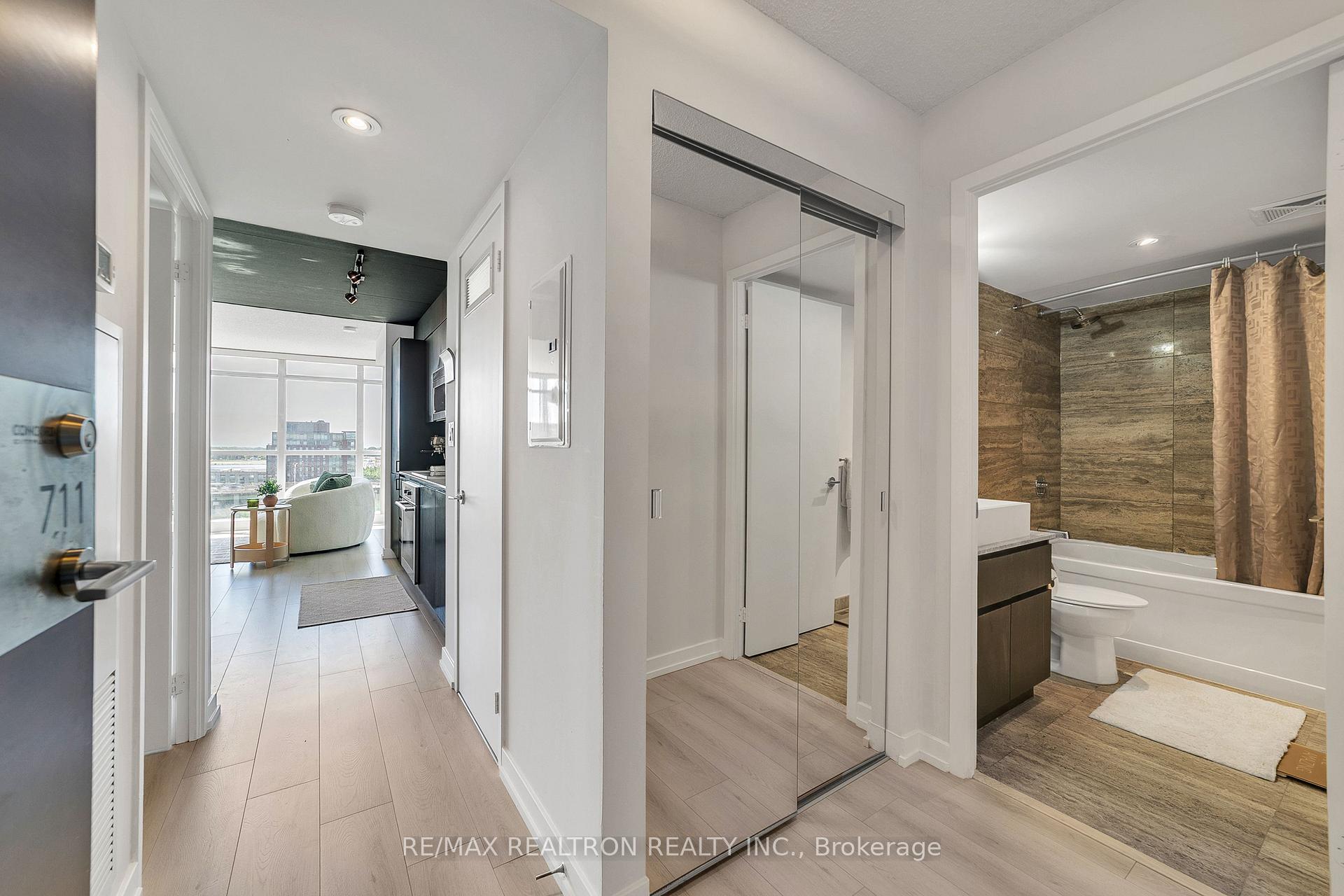 Photo 8 of Unit 711, 10 Capreol Court, Toronto, Waterfront Communities — HOMEH