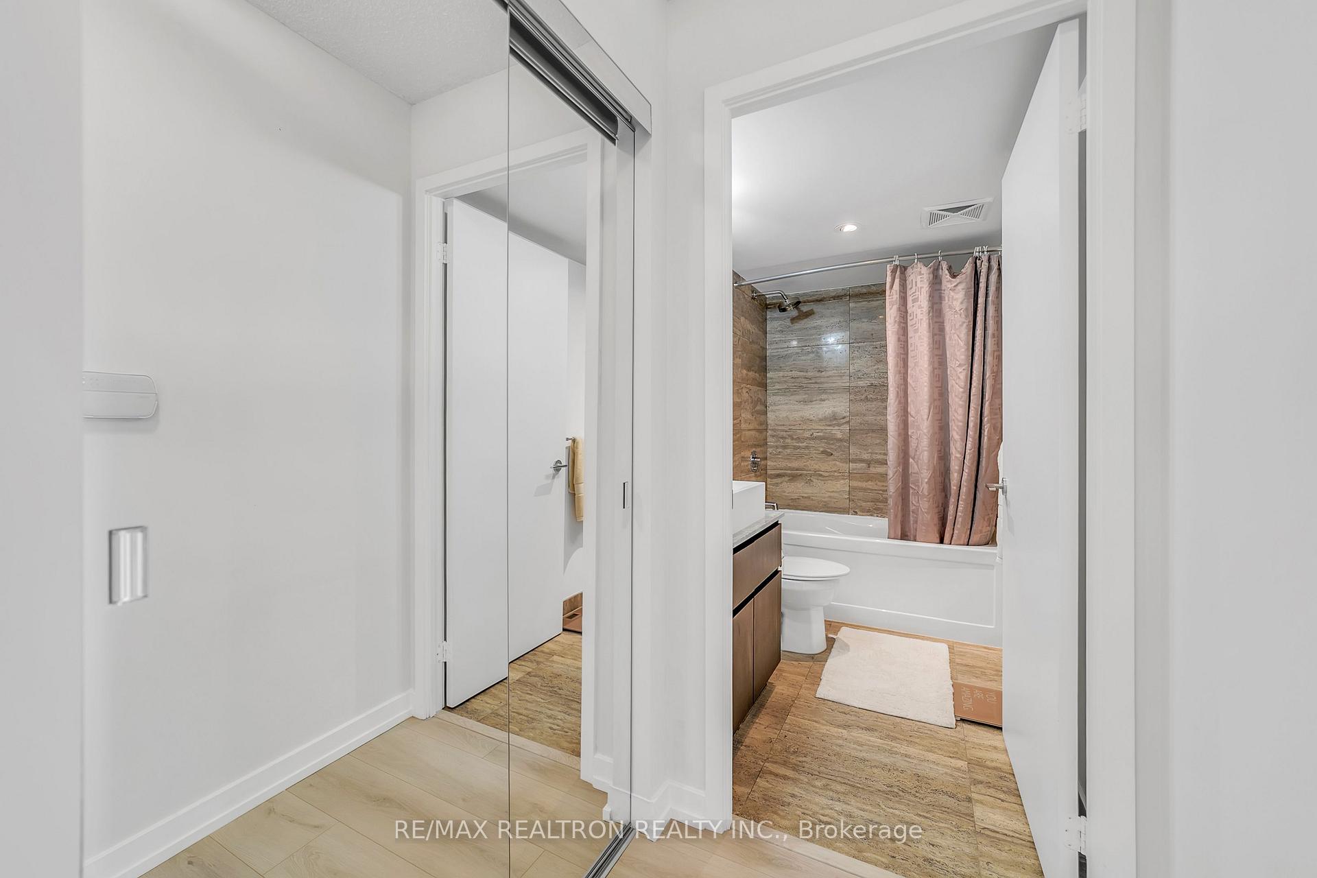 Photo 9 of Unit 711, 10 Capreol Court, Toronto, Waterfront Communities — HOMEH