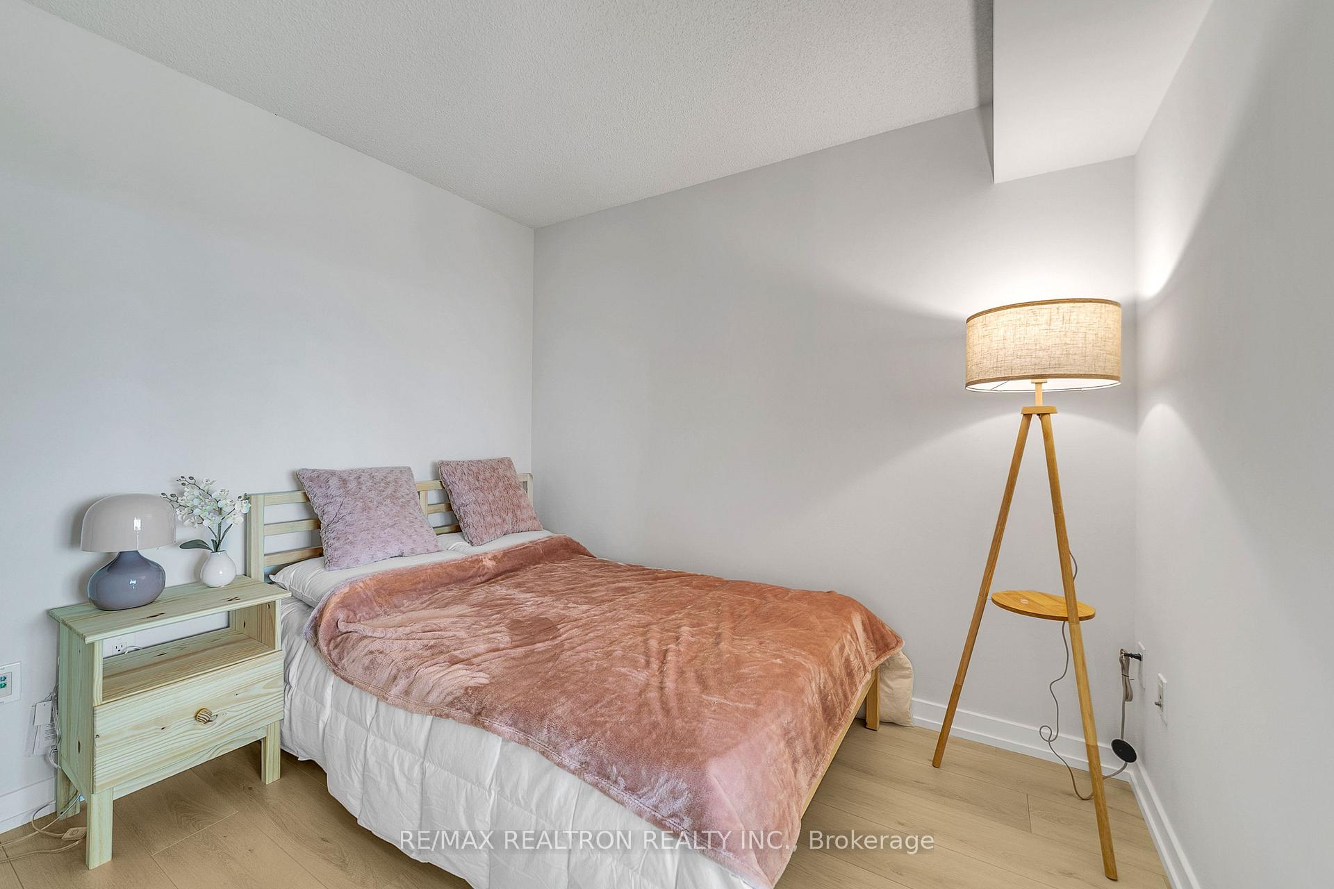 Photo 12 of Unit 711, 10 Capreol Court, Toronto, Waterfront Communities — HOMEH