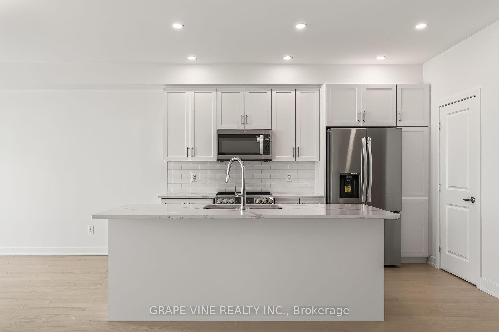 Photo 15 of 239 Monticello Avenue, Ottawa, Kanata - Emerald Meadows/Trailwest — HOMEH