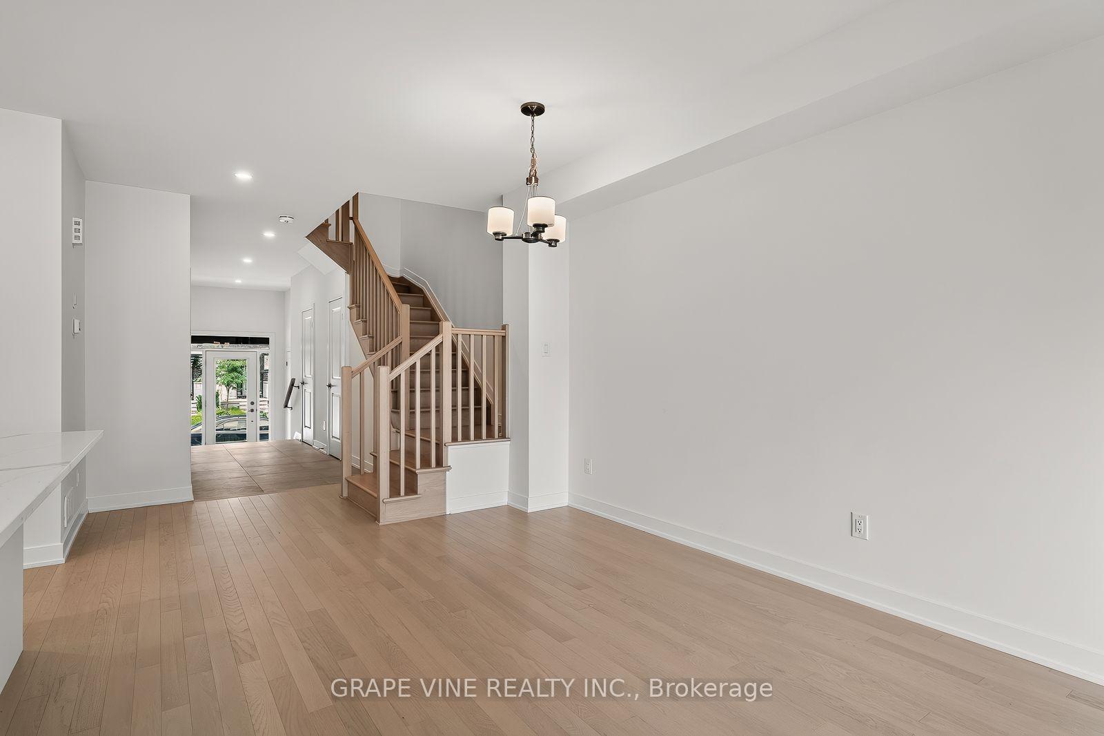 Photo 17 of 239 Monticello Avenue, Ottawa, Kanata - Emerald Meadows/Trailwest — HOMEH