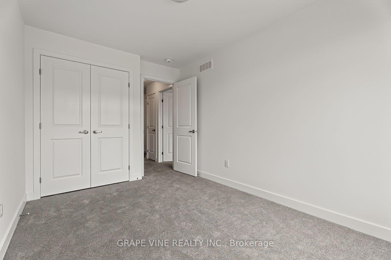 Photo 26 of 239 Monticello Avenue, Ottawa, Kanata - Emerald Meadows/Trailwest — HOMEH