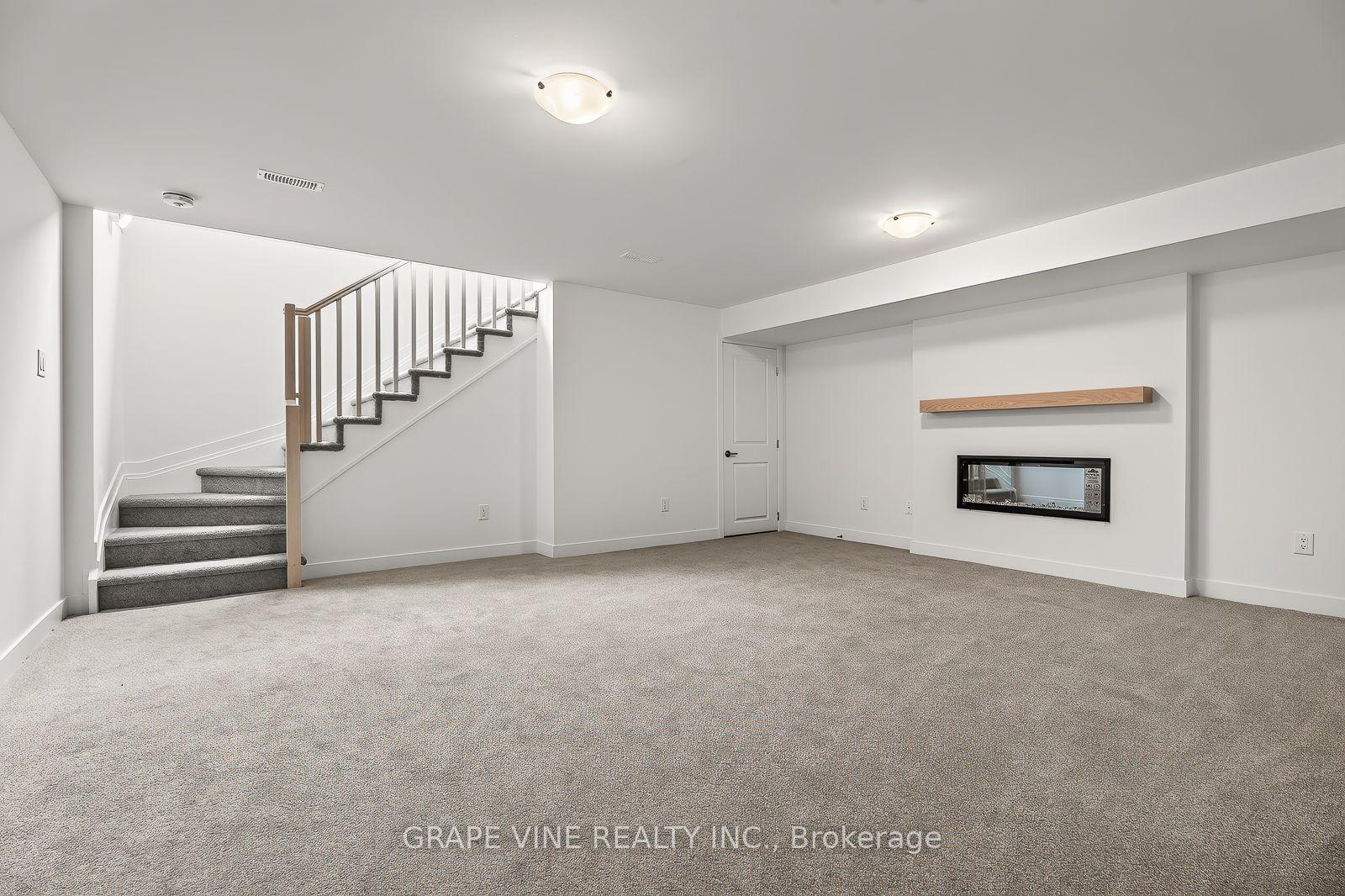 Photo 32 of 239 Monticello Avenue, Ottawa, Kanata - Emerald Meadows/Trailwest — HOMEH