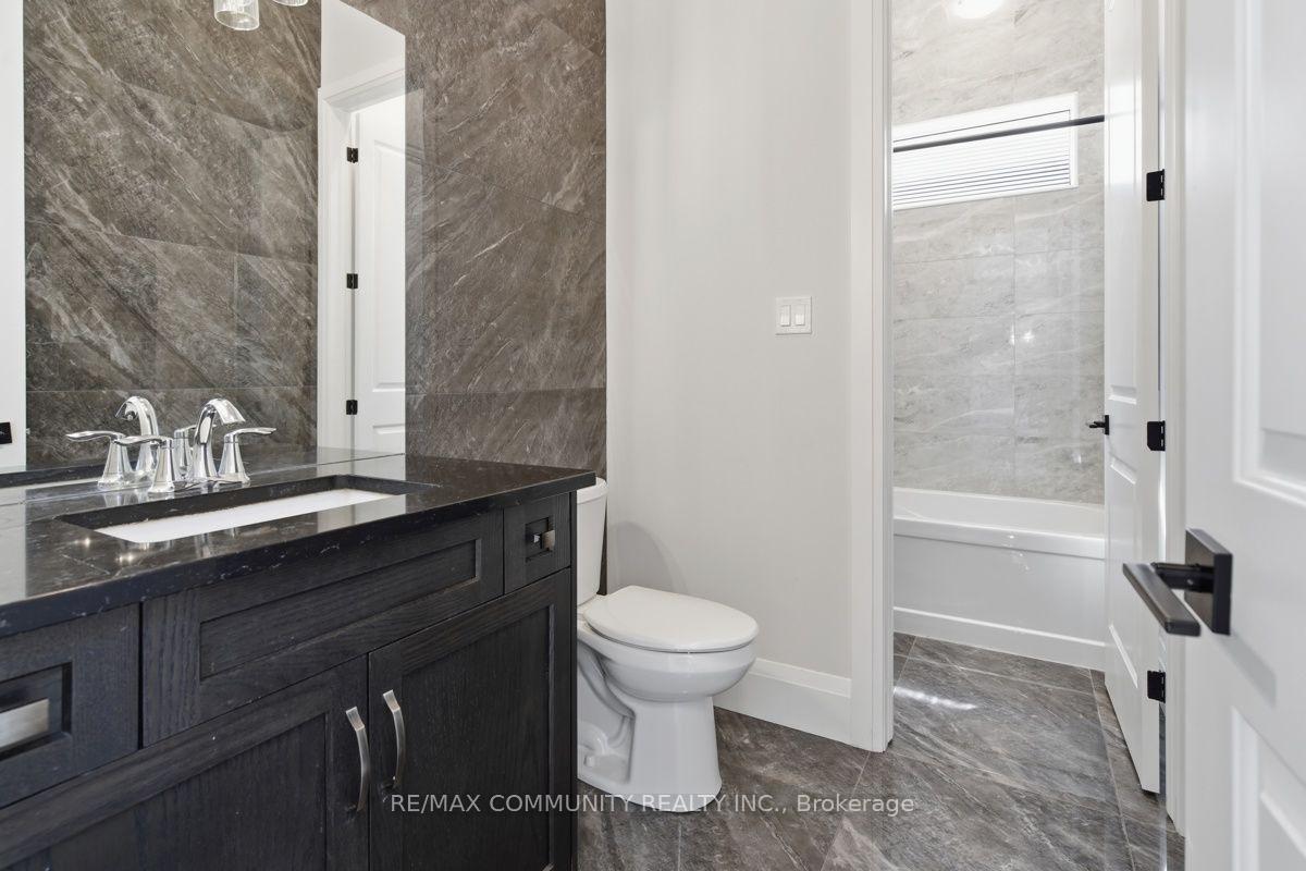 Photo 7 of 451 Warner Terrace, London, North R — HOMEH