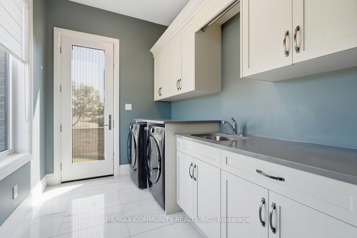 Photo 22 of 451 Warner Terrace, London, North R — HOMEH