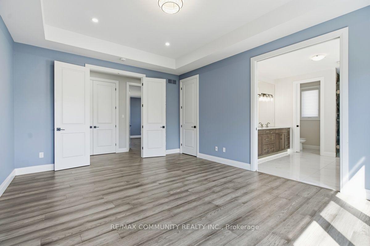 Photo 27 of 451 Warner Terrace, London, North R — HOMEH
