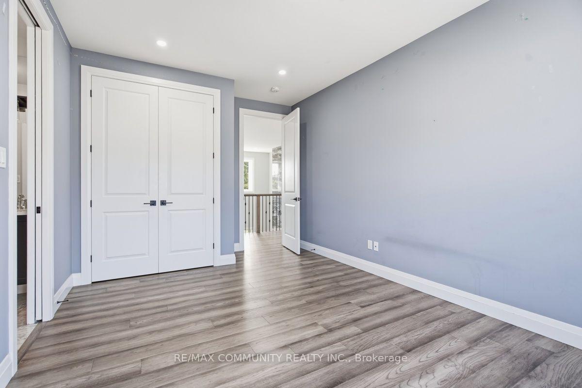 Photo 34 of 451 Warner Terrace, London, North R — HOMEH