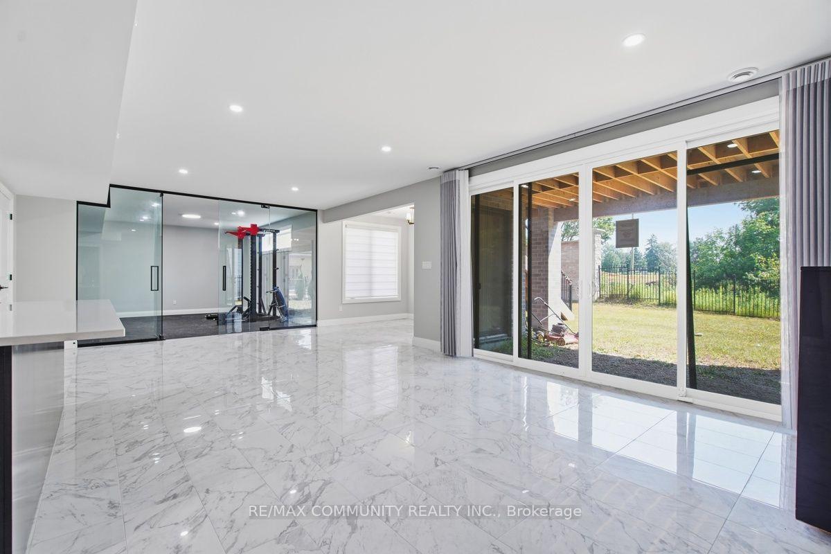 Photo 39 of 451 Warner Terrace, London, North R — HOMEH