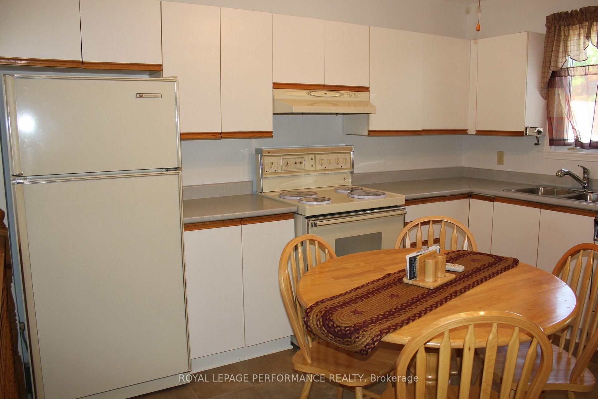 Photo 12 of 523 Bedford Street, Cornwall, Cornwall — HOMEH