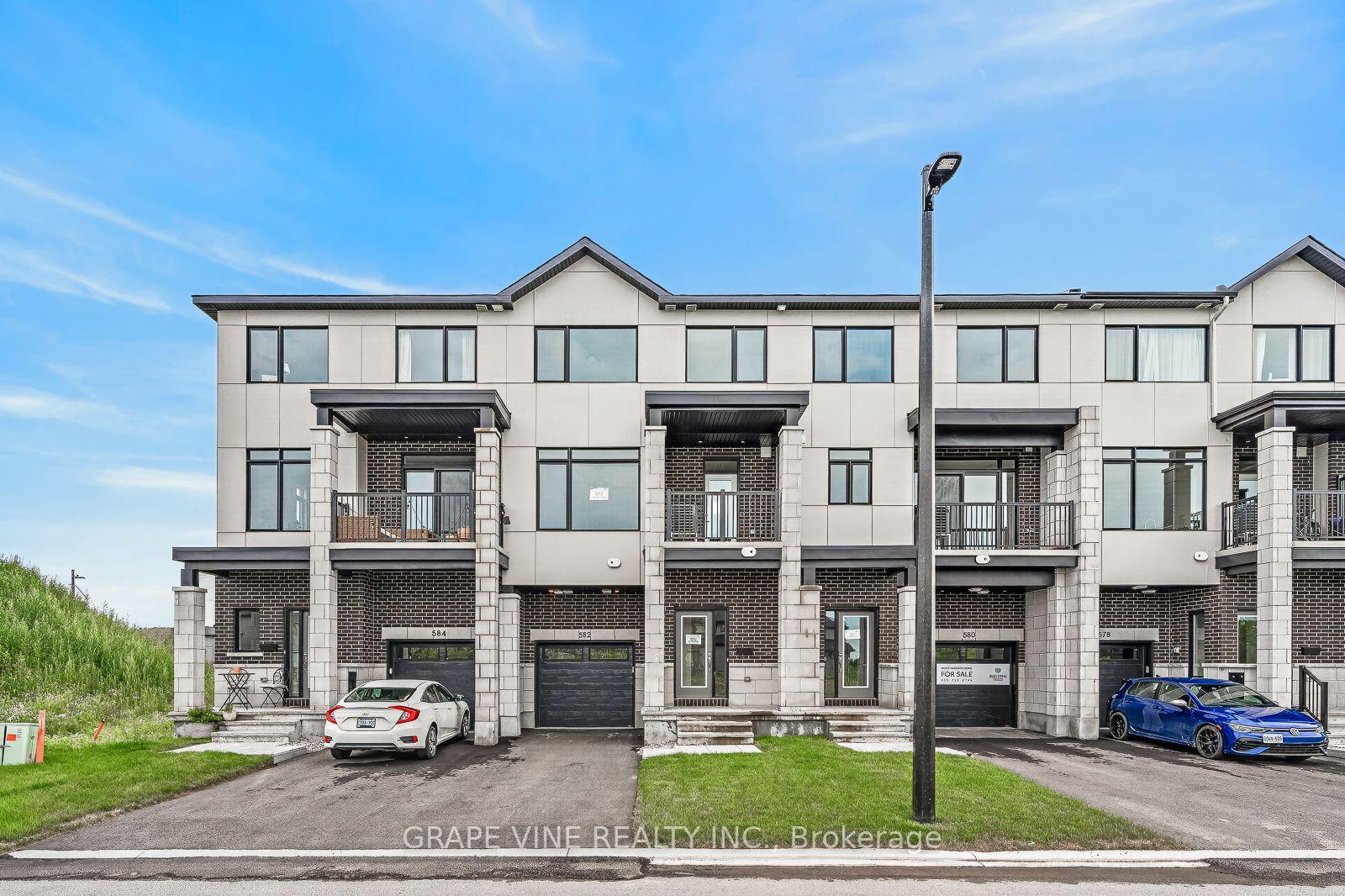 Photo 1 of 582 Arbia Ridge, Ottawa, Kanata - Emerald Meadows/Trailwest — HOMEH