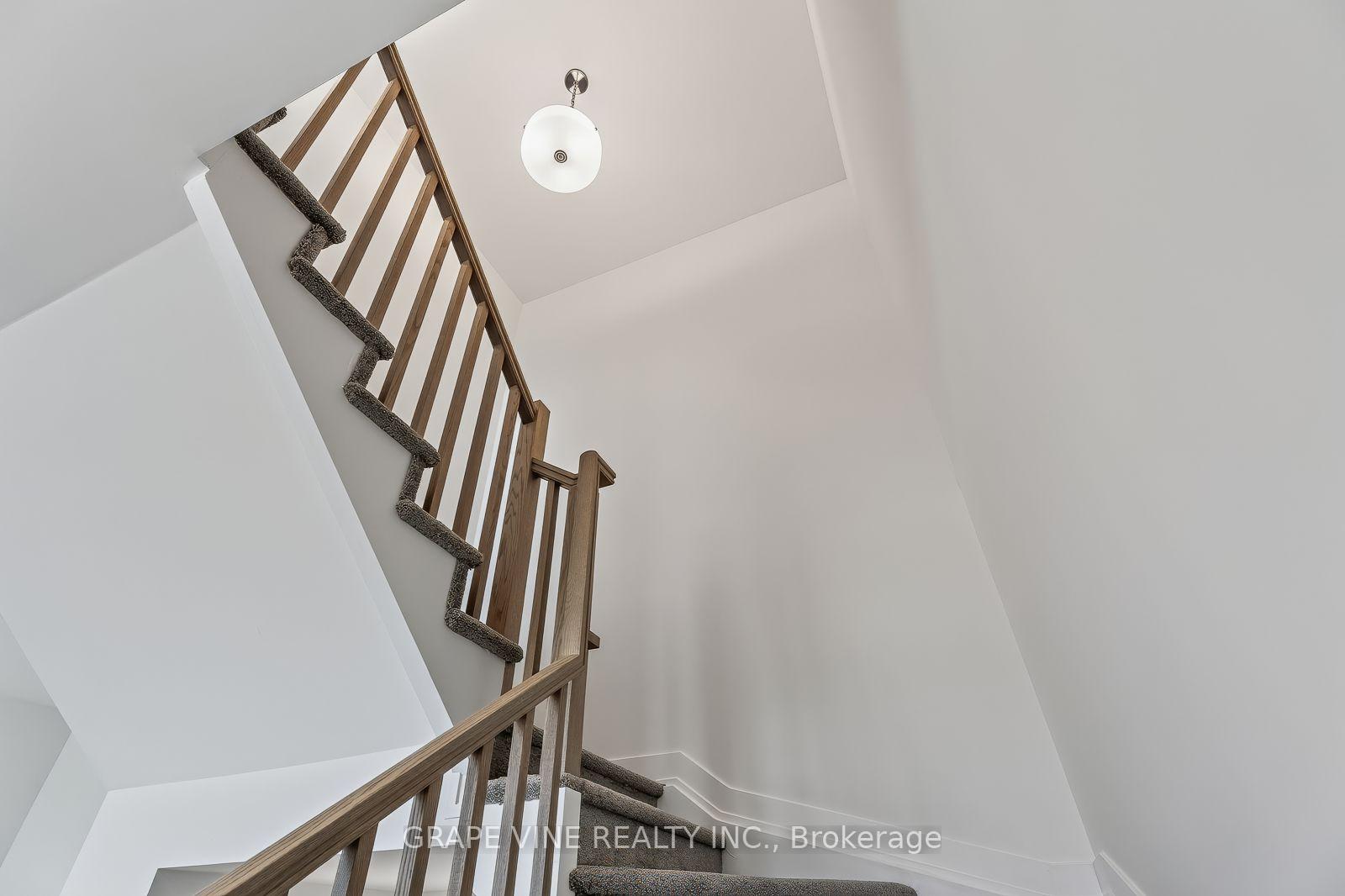 Photo 22 of 582 Arbia Ridge, Ottawa, Kanata - Emerald Meadows/Trailwest — HOMEH