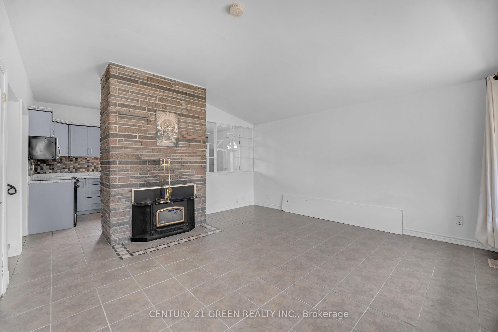 Photo 5 of 7340 Wilson Crescent, Niagara Falls, Oldfield — HOMEH