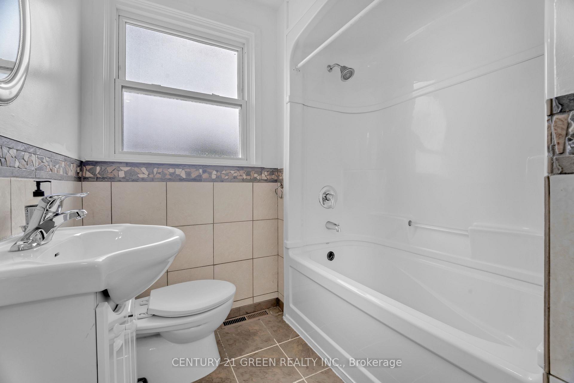 Photo 11 of 7340 Wilson Crescent, Niagara Falls, Oldfield — HOMEH