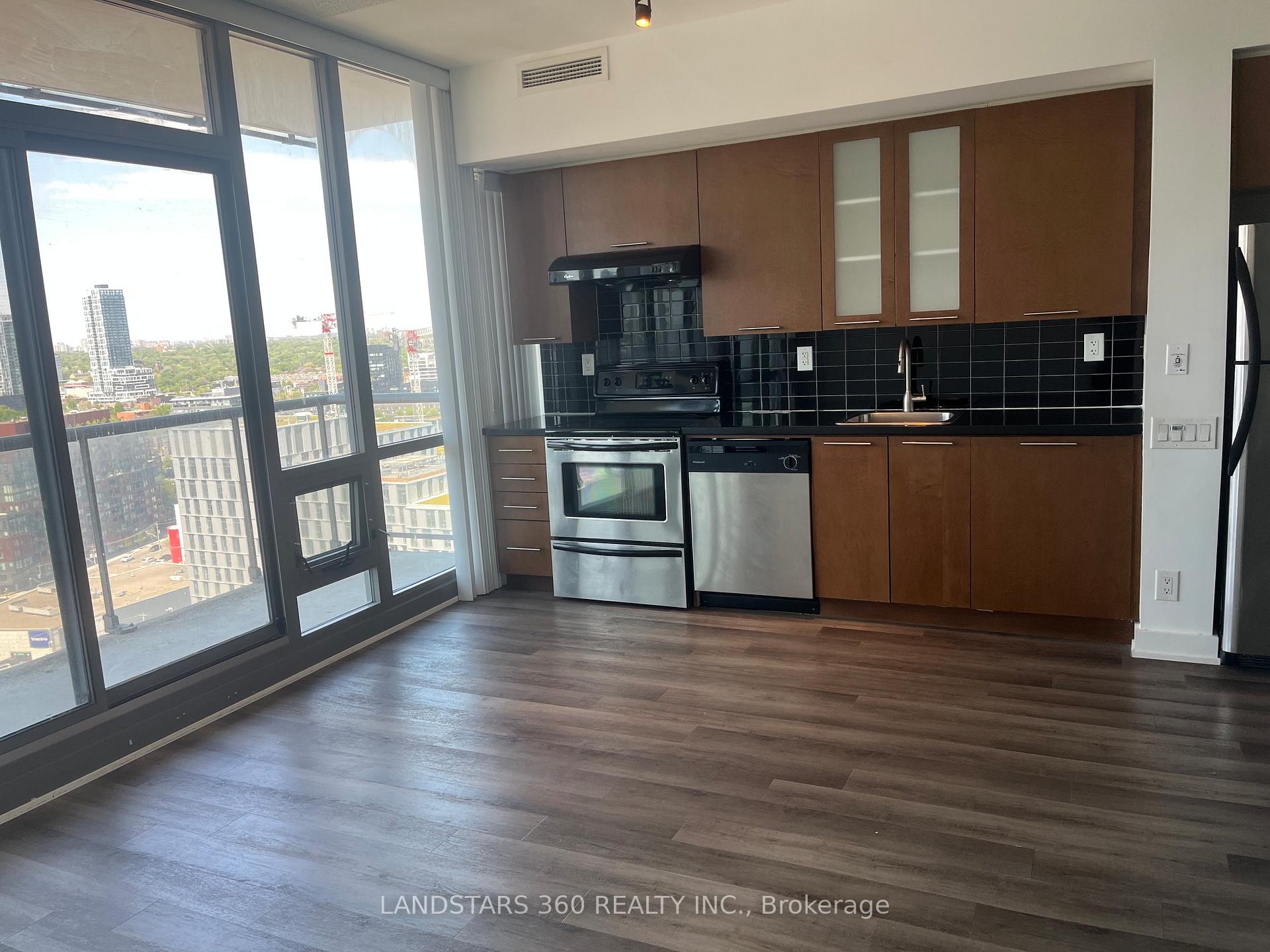 Photo 3 of Unit 2201, 33 Mill Street, Toronto, Waterfront Communities — HOMEH