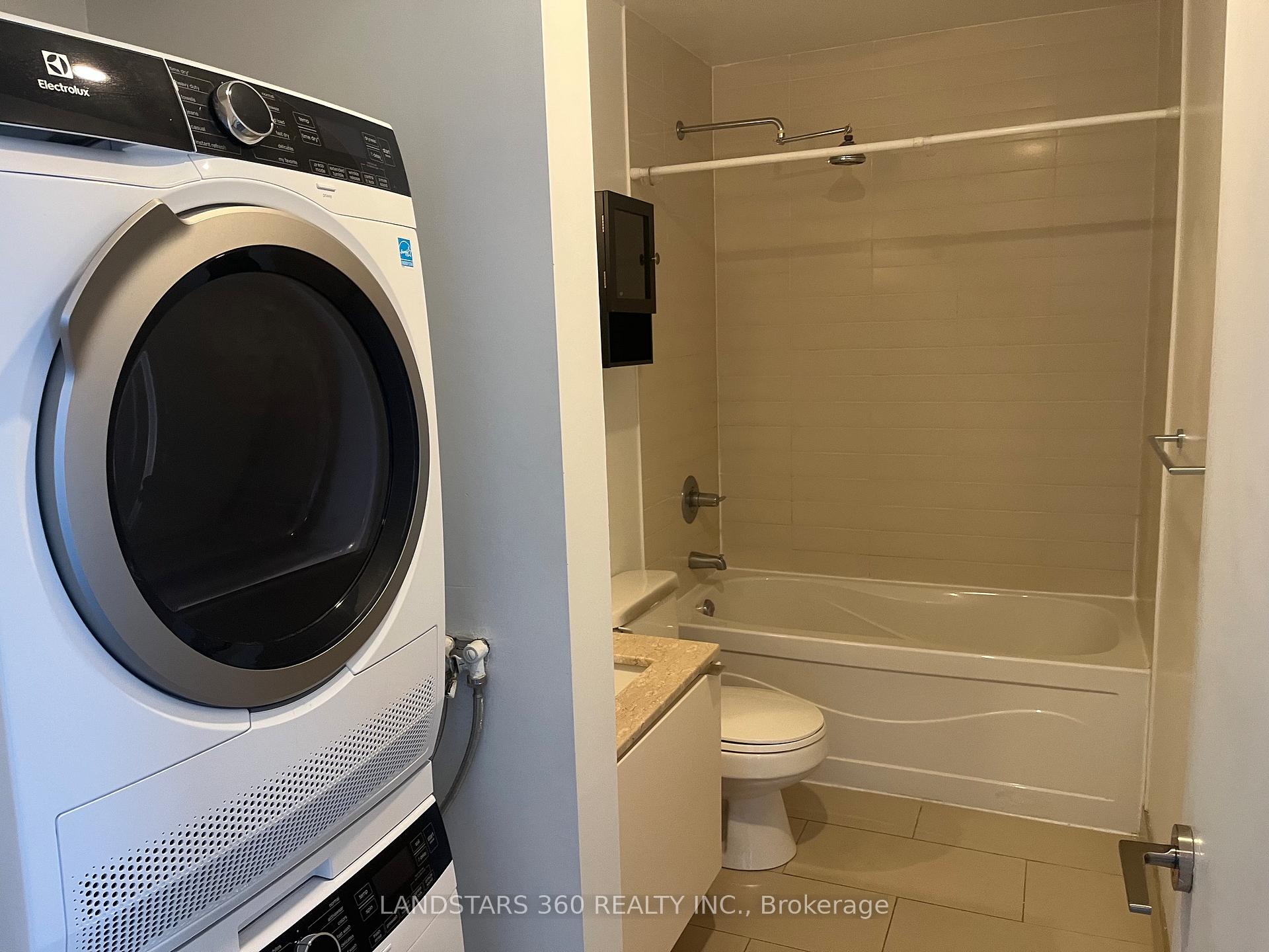 Photo 7 of Unit 2201, 33 Mill Street, Toronto, Waterfront Communities — HOMEH