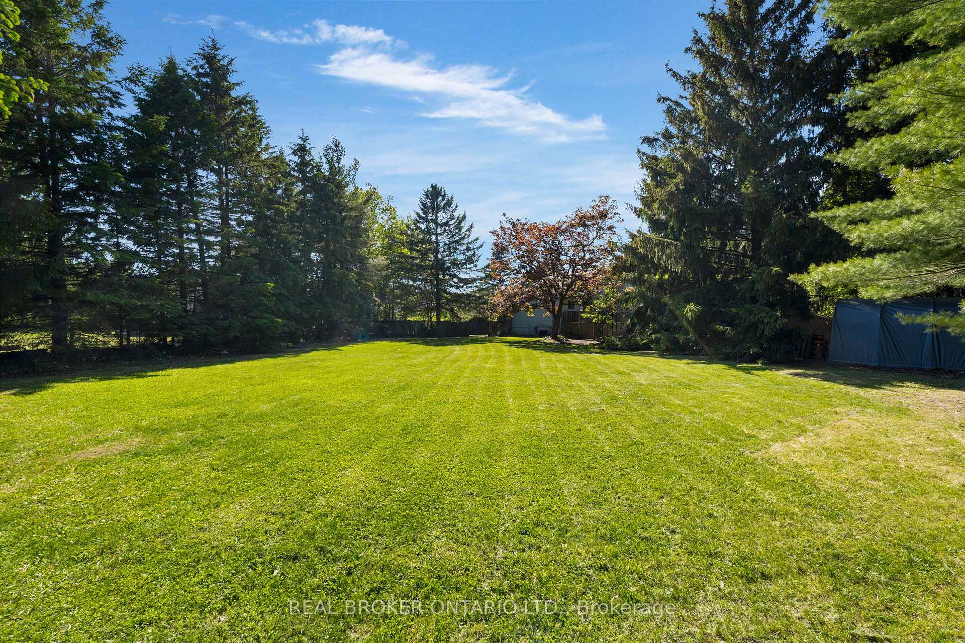 Photo 4 of 215 Mary Anne Drive, Barrie, Painswick North — HOMEH