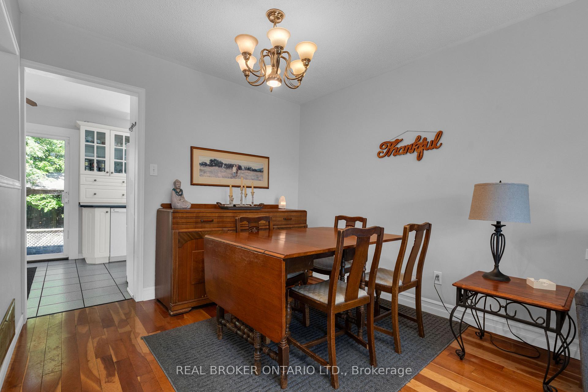 Photo 12 of 215 Mary Anne Drive, Barrie, Painswick North — HOMEH