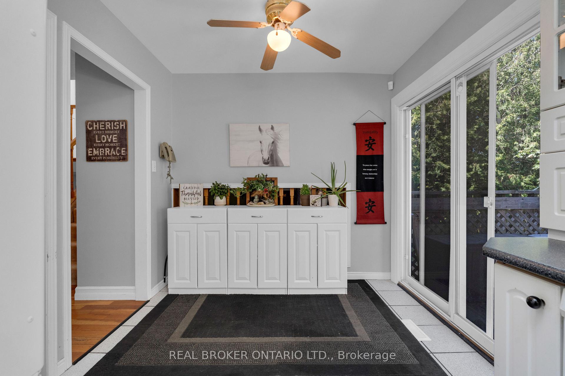Photo 14 of 215 Mary Anne Drive, Barrie, Painswick North — HOMEH