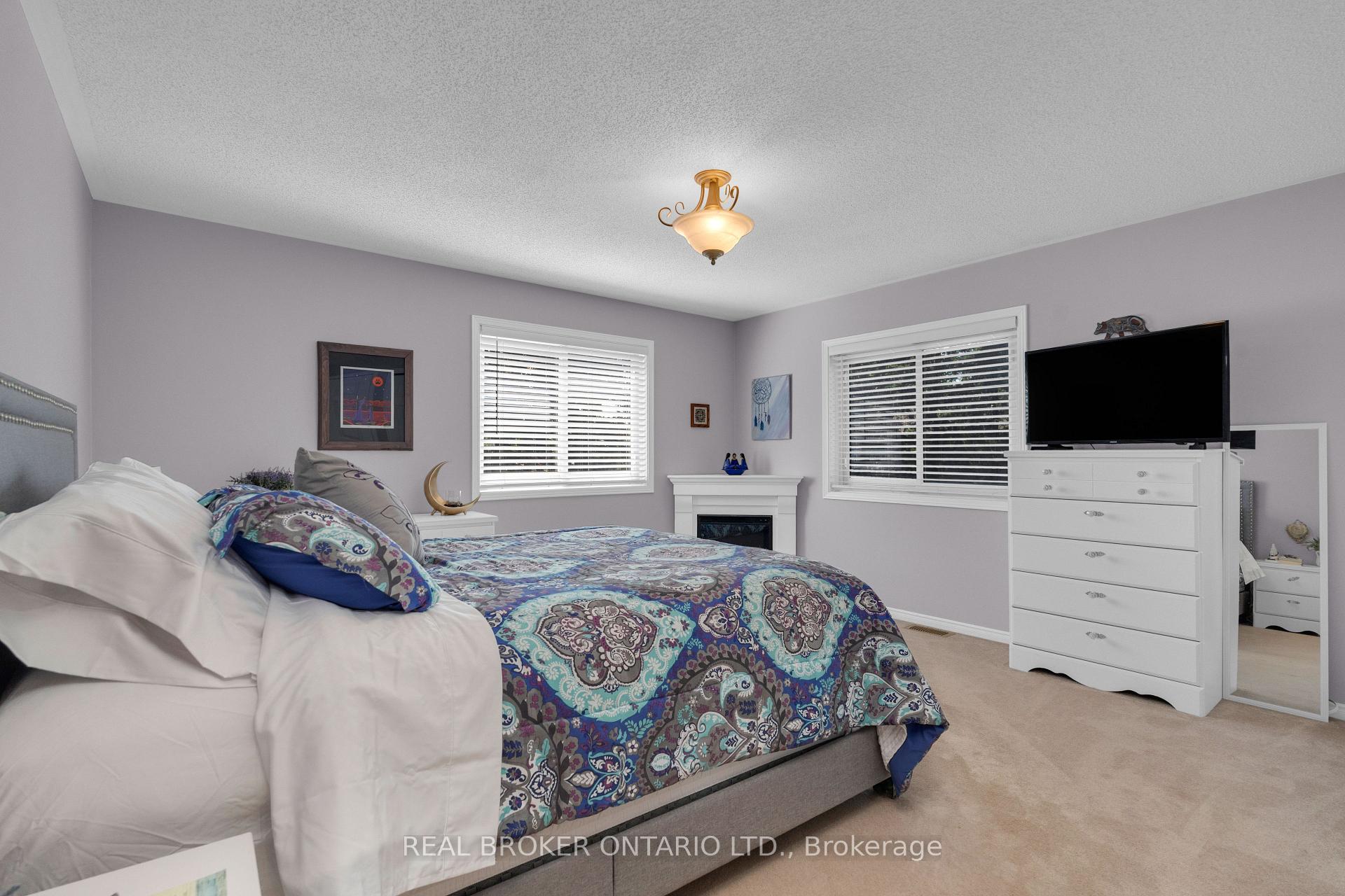 Photo 30 of 215 Mary Anne Drive, Barrie, Painswick North — HOMEH