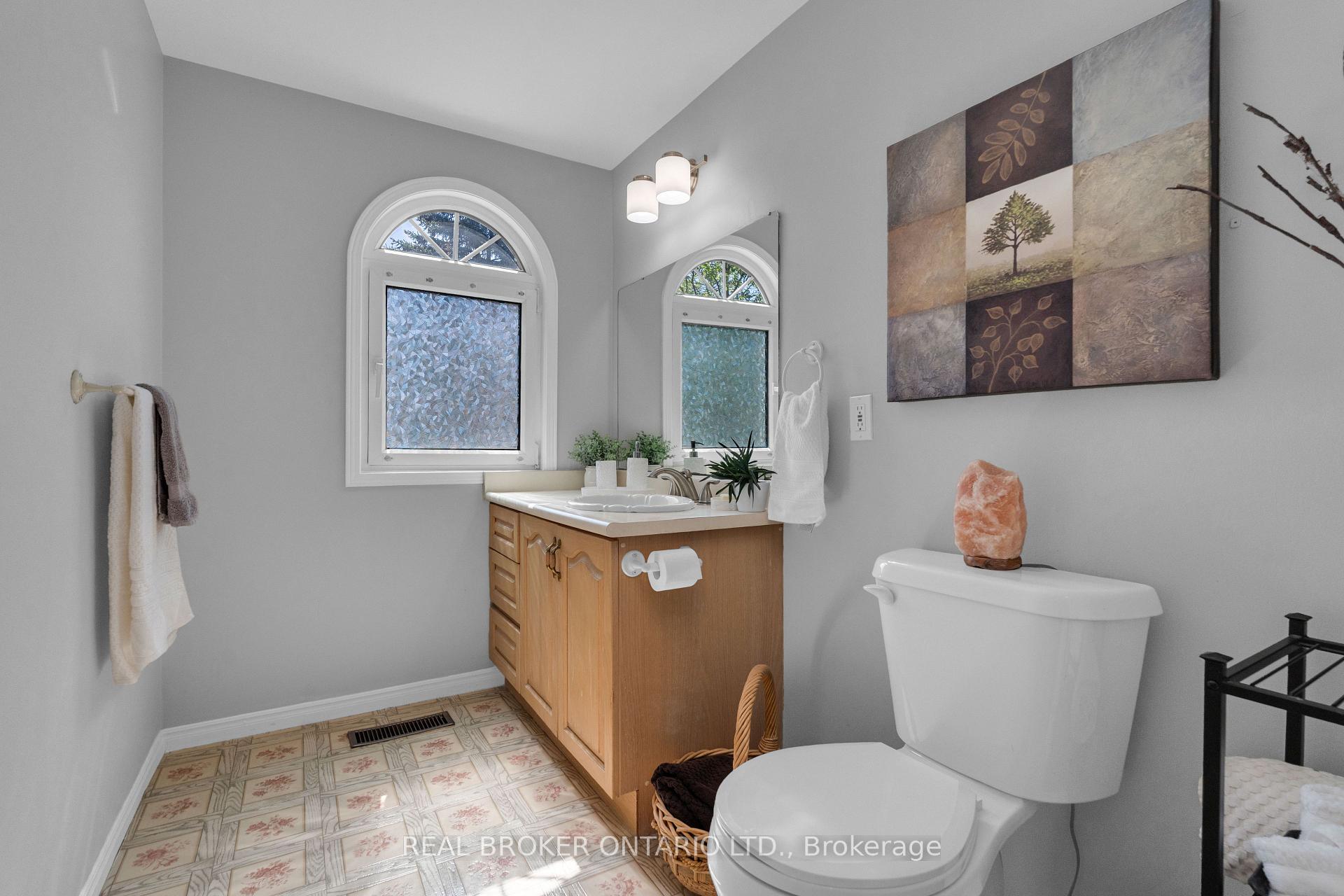 Photo 37 of 215 Mary Anne Drive, Barrie, Painswick North — HOMEH