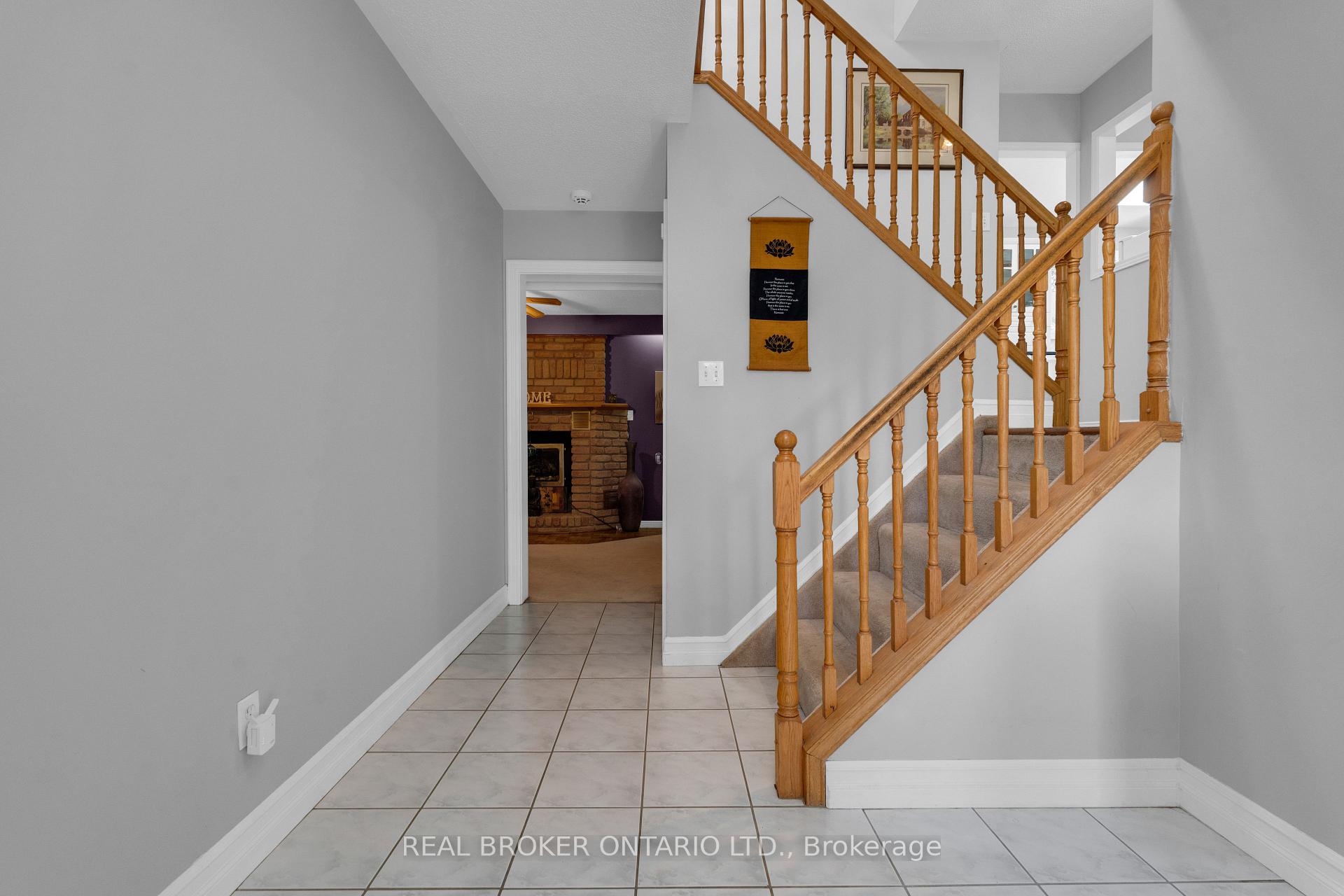 Photo 40 of 215 Mary Anne Drive, Barrie, Painswick North — HOMEH
