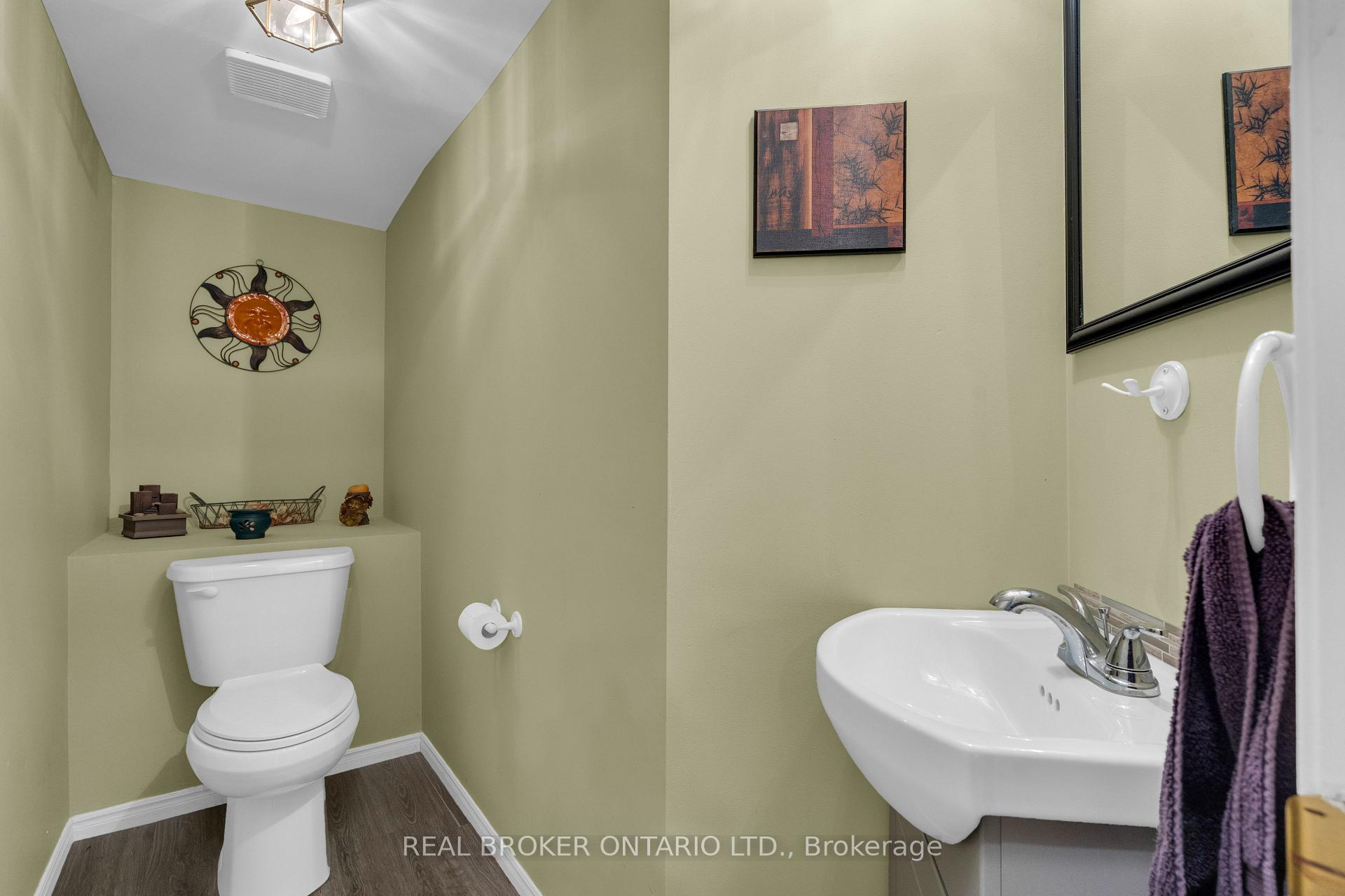 Photo 43 of 215 Mary Anne Drive, Barrie, Painswick North — HOMEH