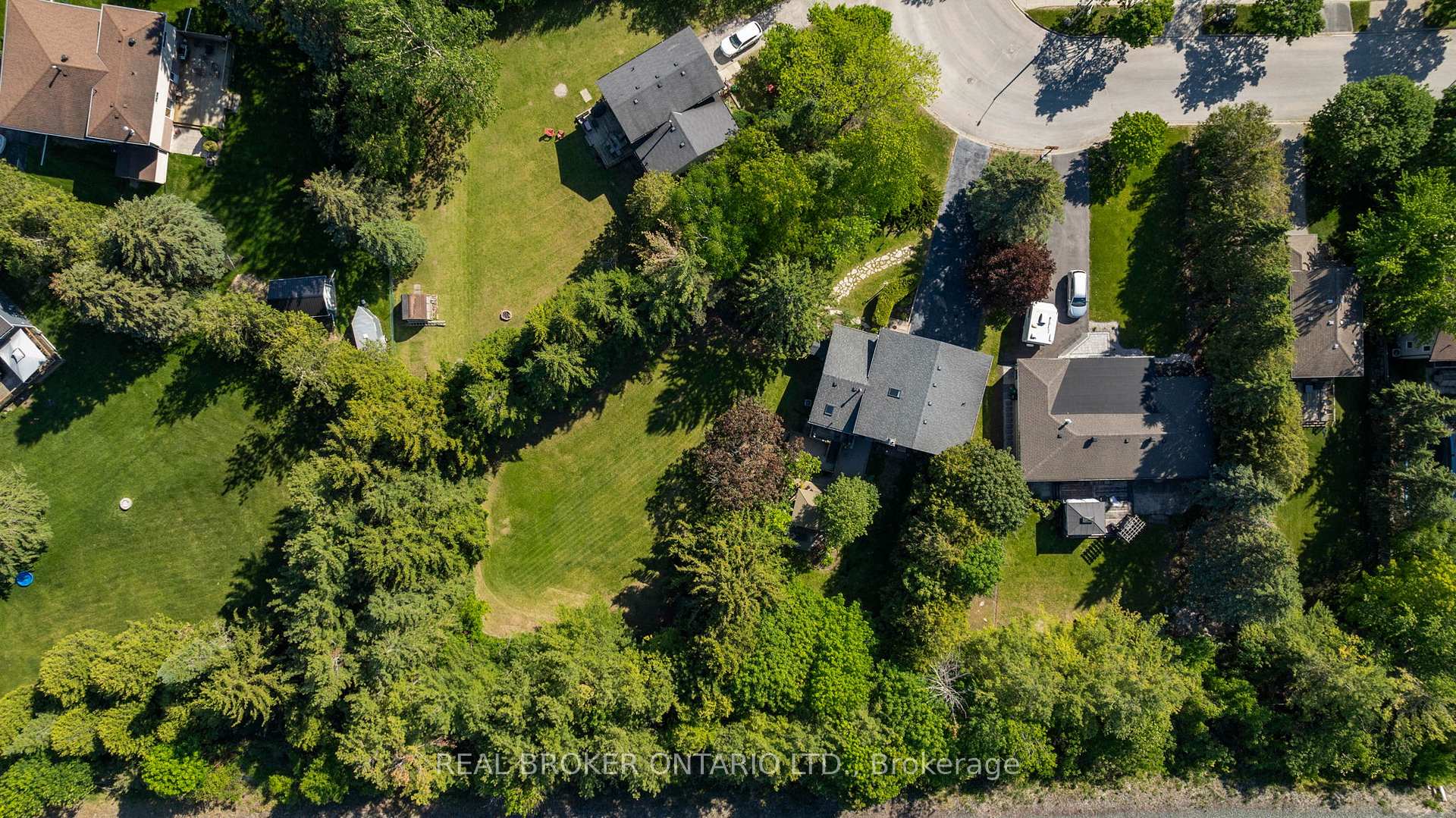 Photo 49 of 215 Mary Anne Drive, Barrie, Painswick North — HOMEH