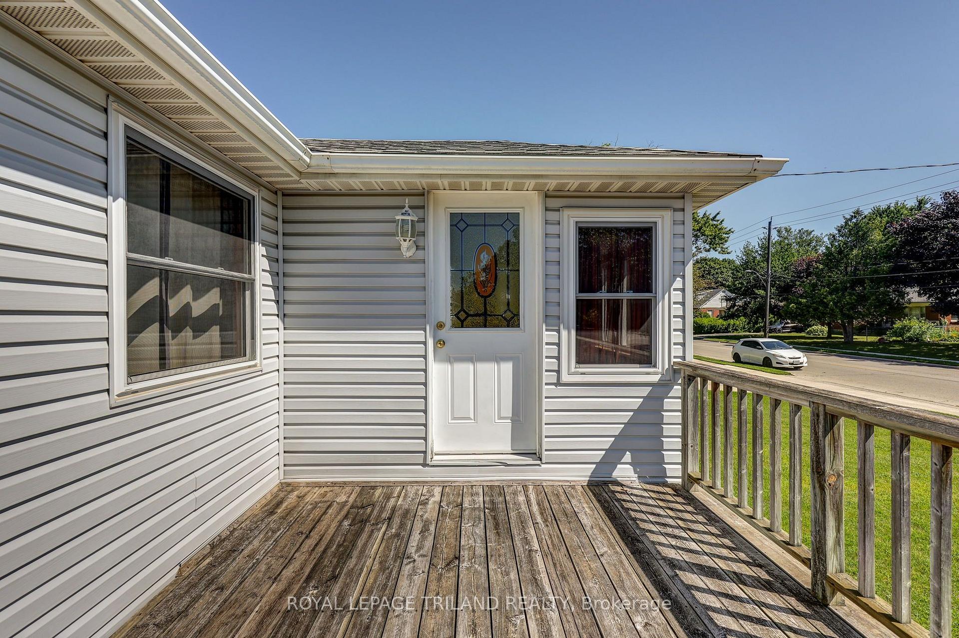 Photo 5 of 178 Balaclava Street, St. Thomas — HOMEH