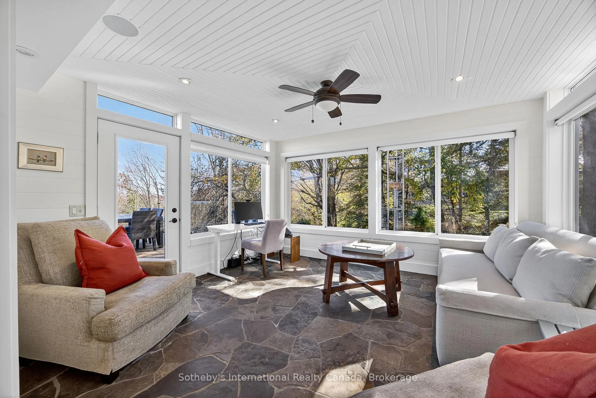 Photo 20 of 589374 19 Grey Road, Blue Mountains — HOMEH