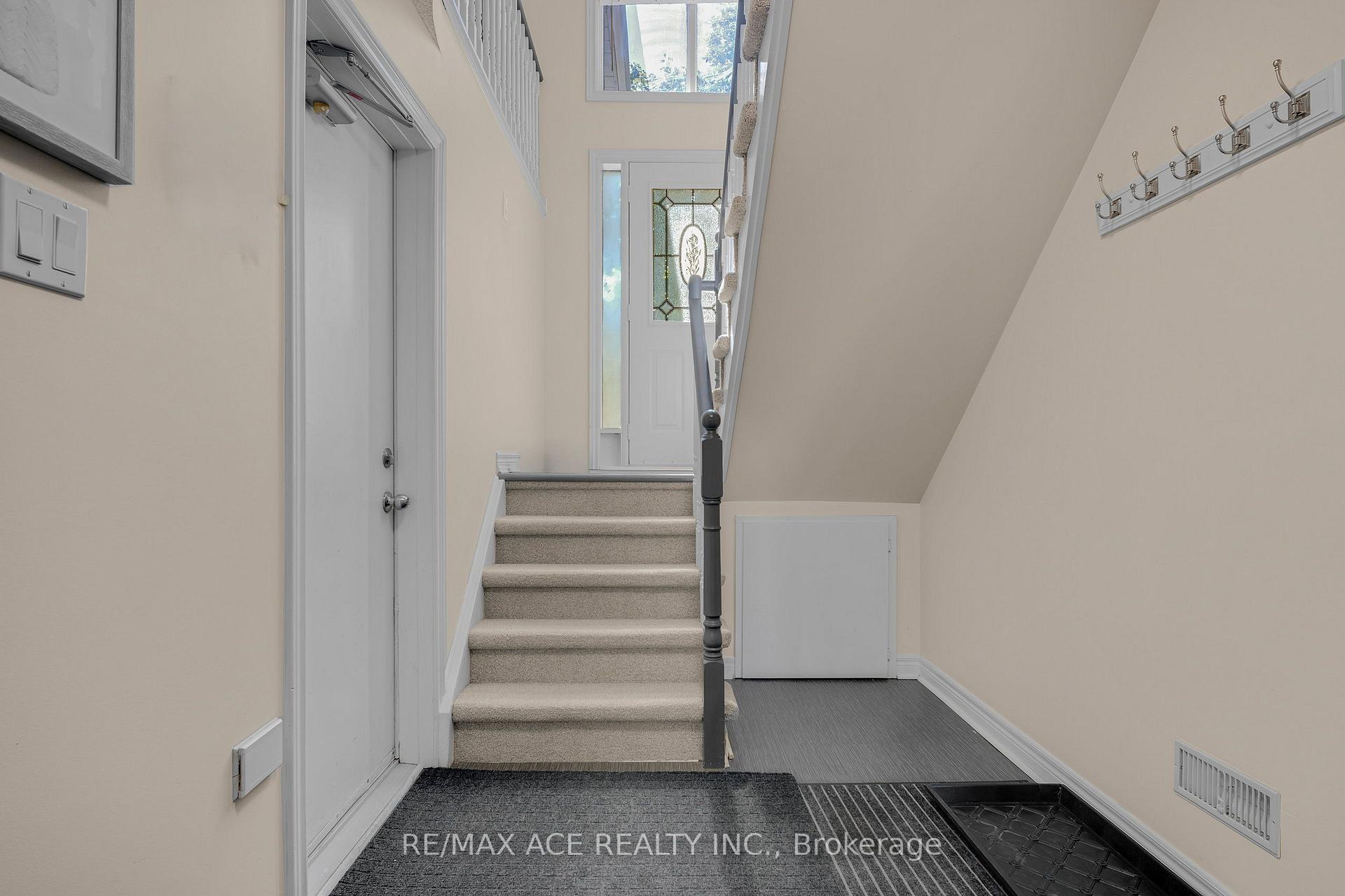 Photo 6 of 1 Margaret Place, Georgina, Keswick North — HOMEH