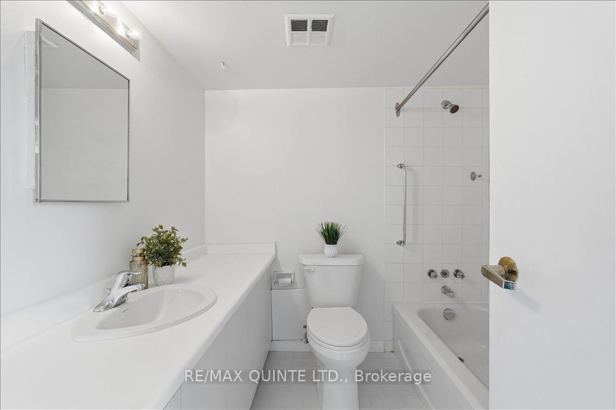 Photo 19 of Unit 201, 344 Front Street, Belleville, Belleville Ward — HOMEH