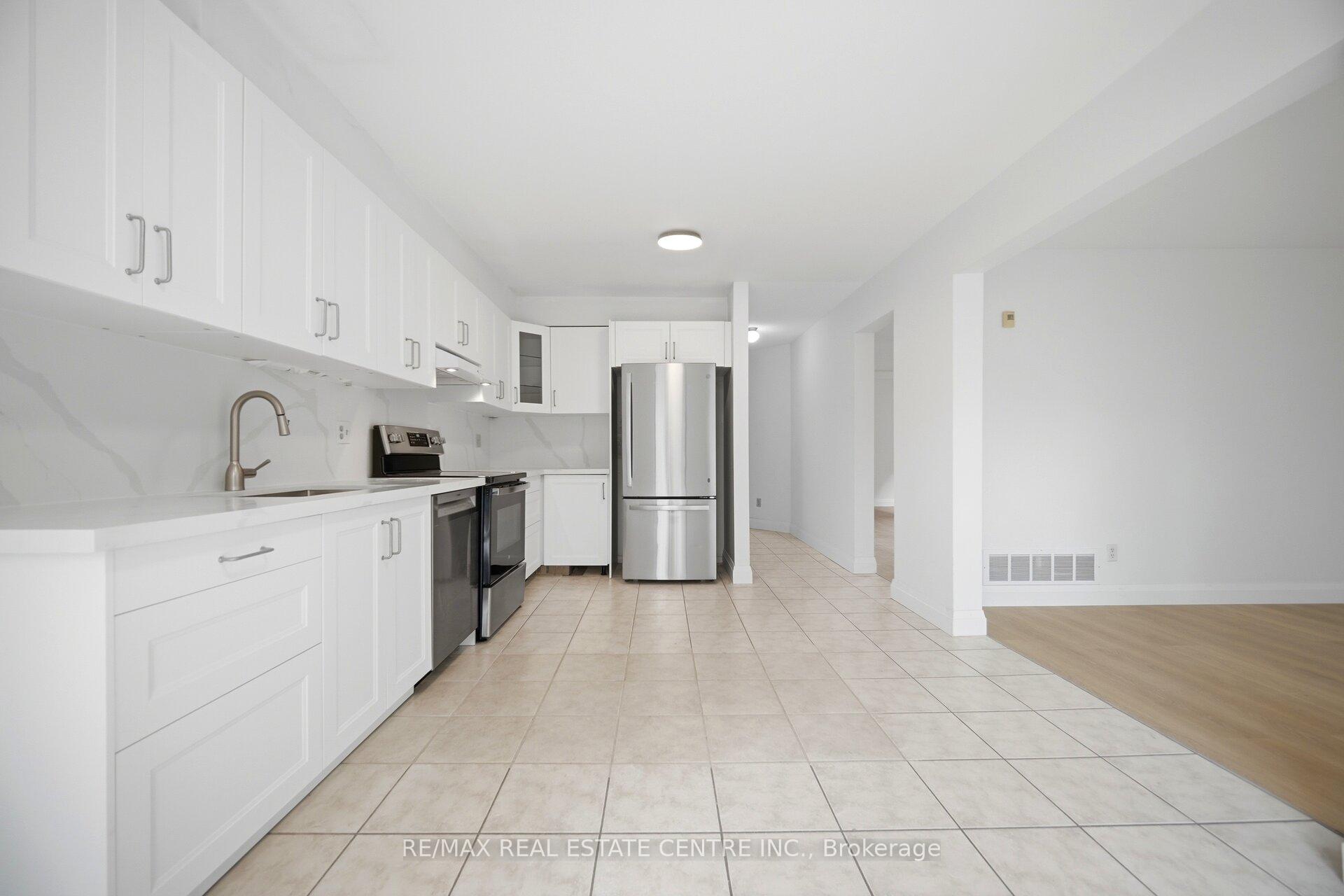 Photo 19 of 4676 Owl Circle, Mississauga, Hurontario — HOMEH