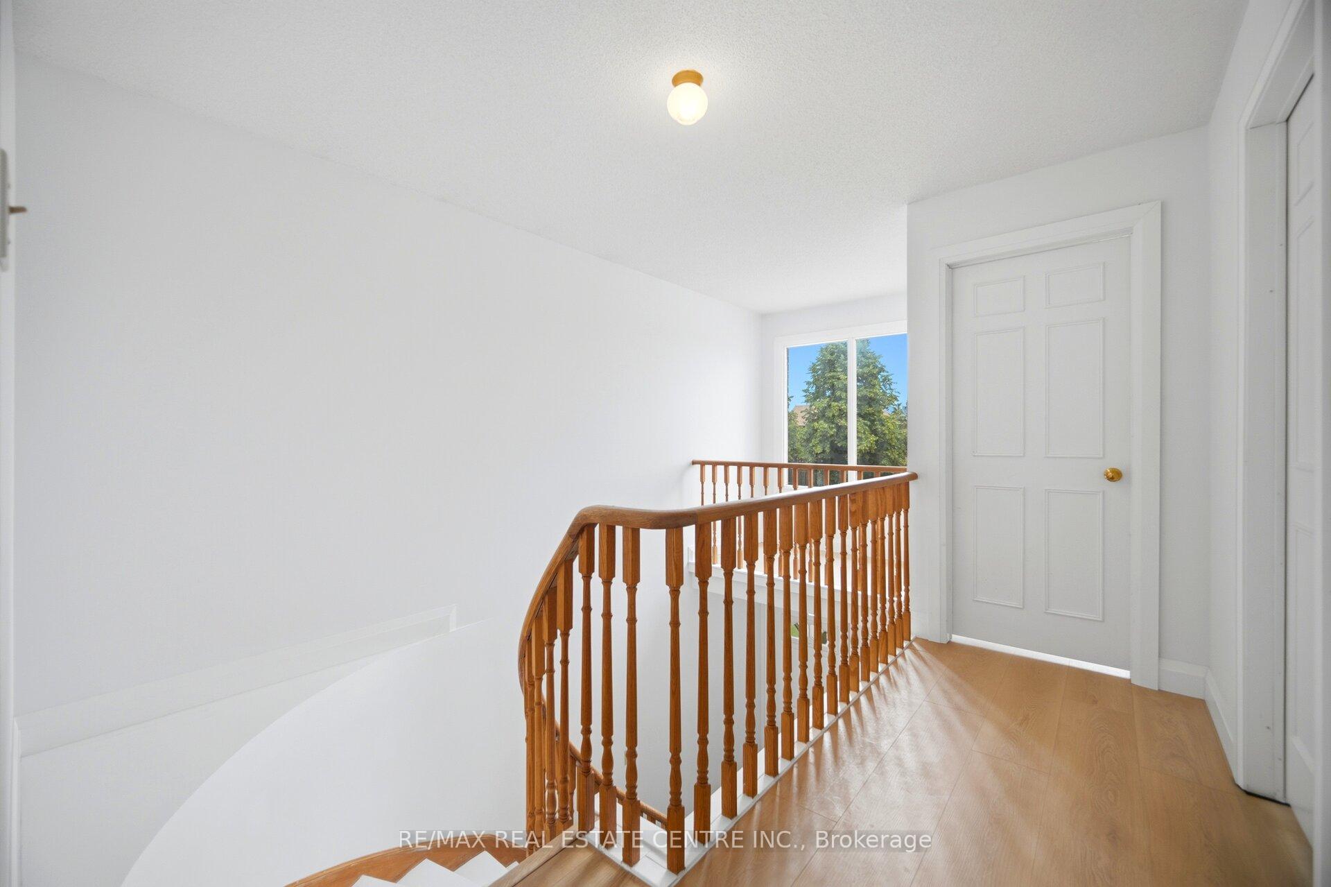 Photo 28 of 4676 Owl Circle, Mississauga, Hurontario — HOMEH