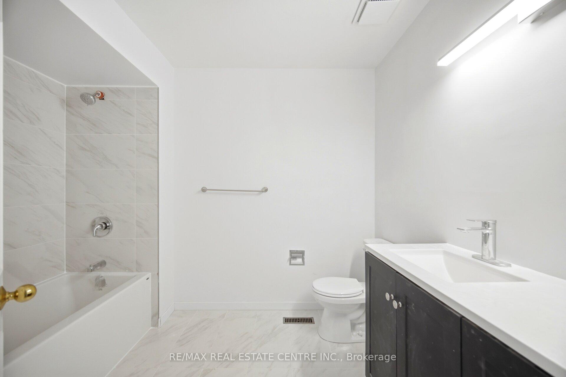 Photo 33 of 4676 Owl Circle, Mississauga, Hurontario — HOMEH