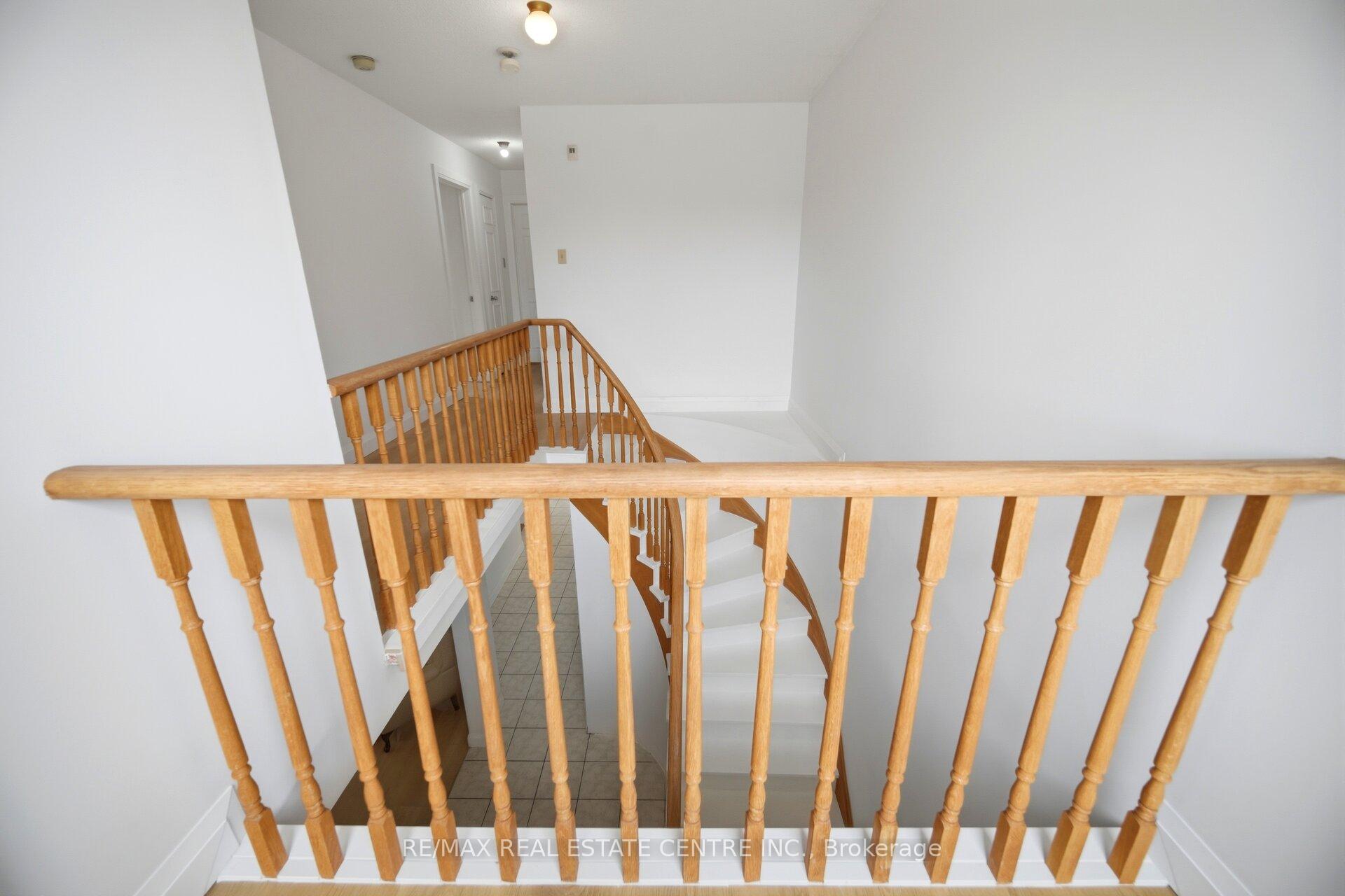 Photo 40 of 4676 Owl Circle, Mississauga, Hurontario — HOMEH