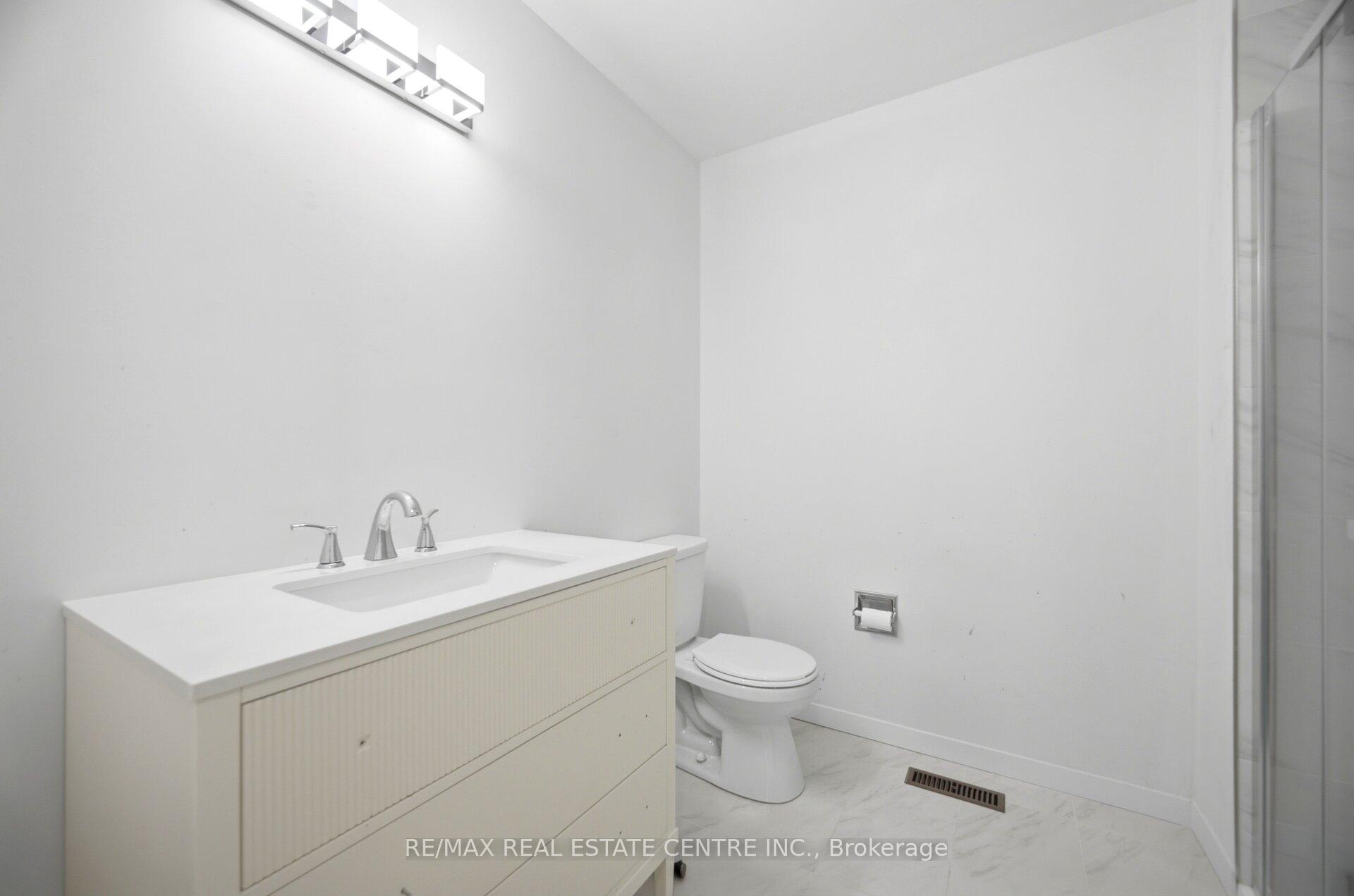 Photo 44 of 4676 Owl Circle, Mississauga, Hurontario — HOMEH
