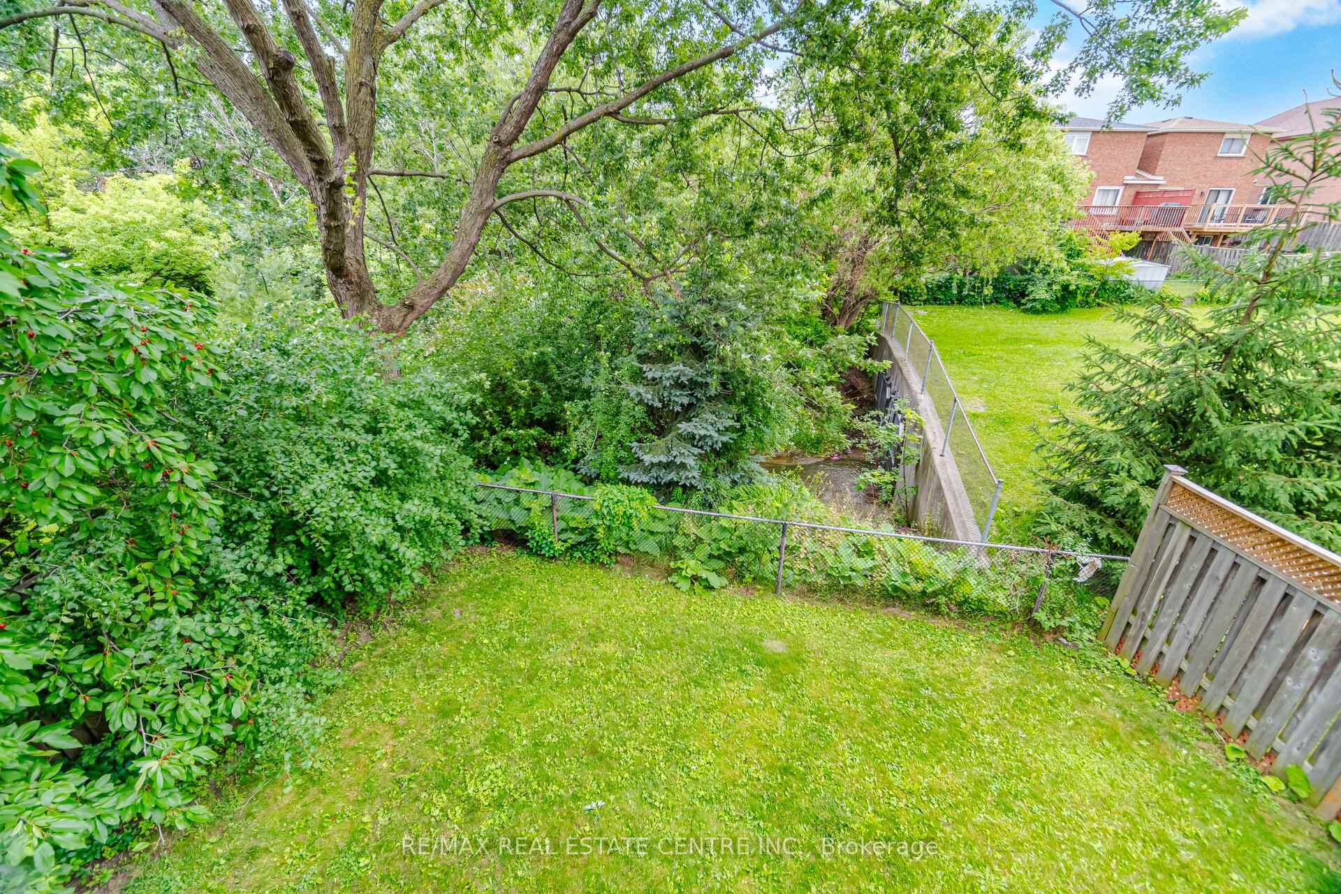 Photo 47 of 4676 Owl Circle, Mississauga, Hurontario — HOMEH