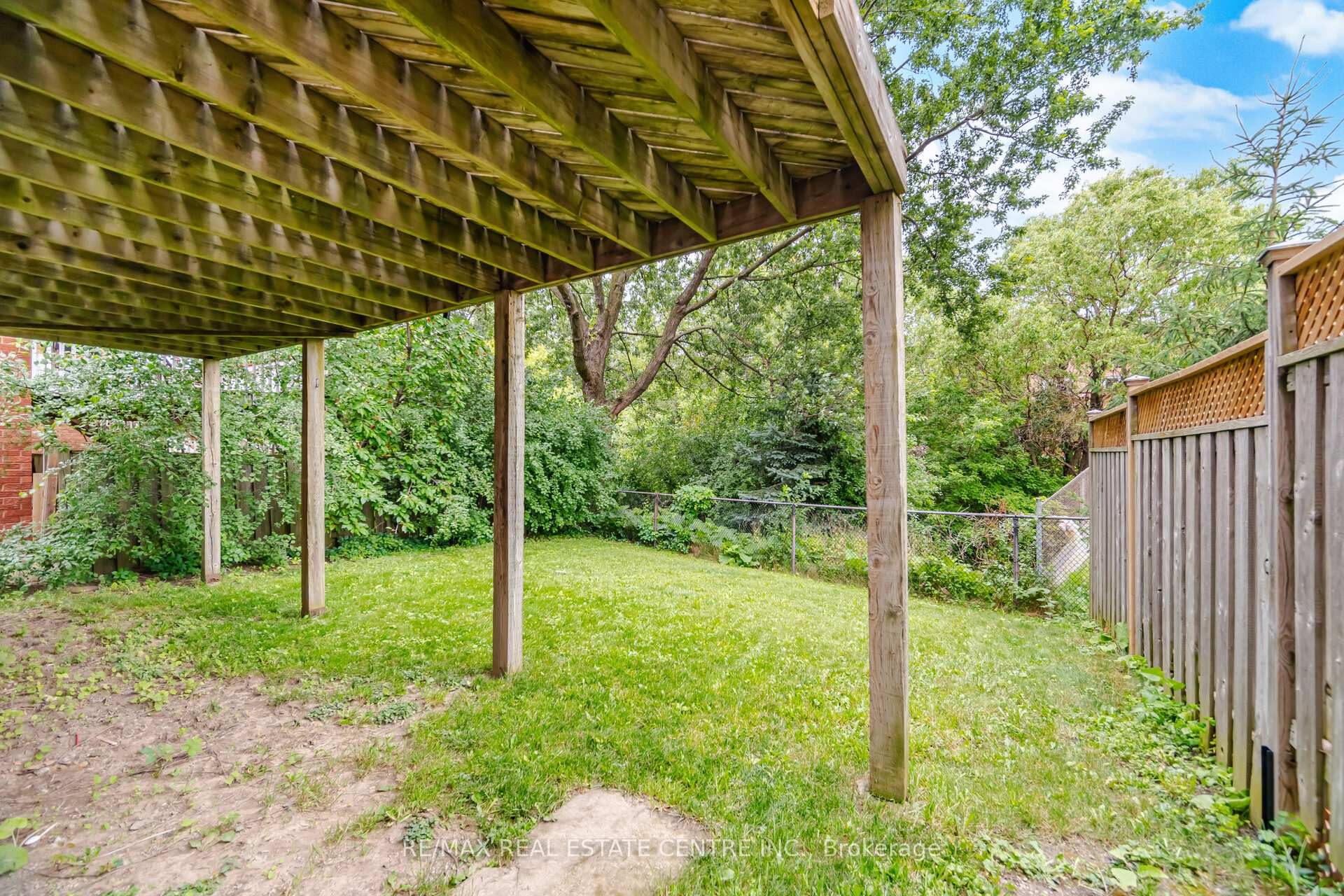 Photo 48 of 4676 Owl Circle, Mississauga, Hurontario — HOMEH