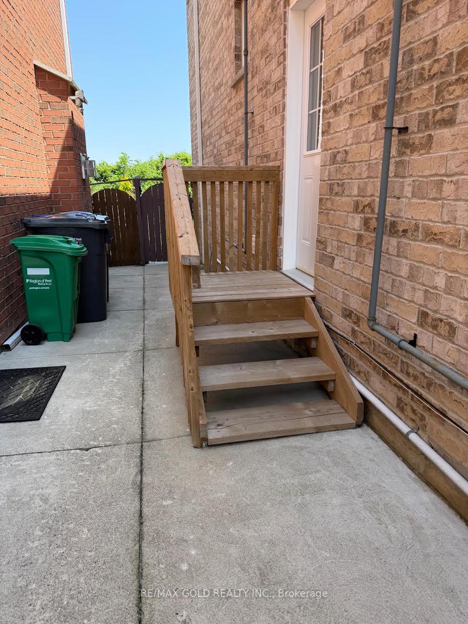 Photo 4 of Unit BSMT, 20 Hiking Court, Brampton, Bram West — HOMEH