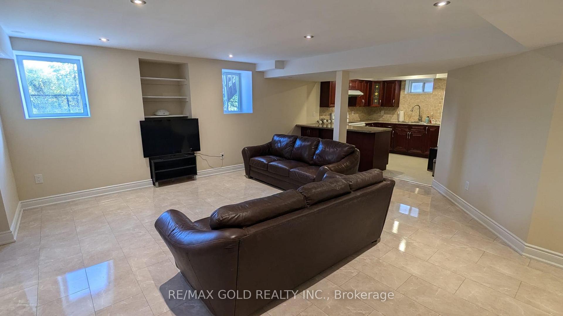 Photo 6 of Unit BSMT, 20 Hiking Court, Brampton, Bram West — HOMEH