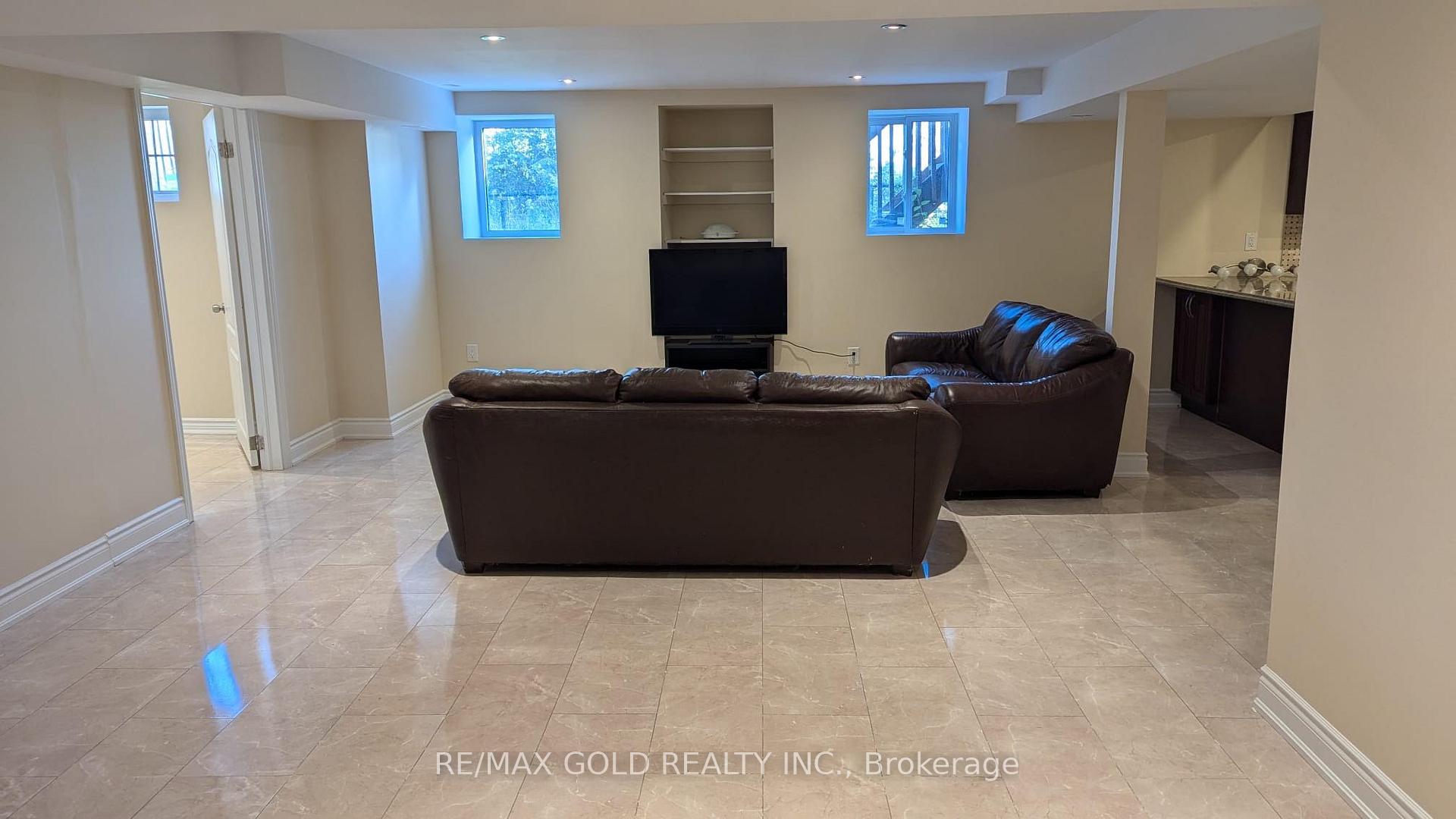 Photo 7 of Unit BSMT, 20 Hiking Court, Brampton, Bram West — HOMEH