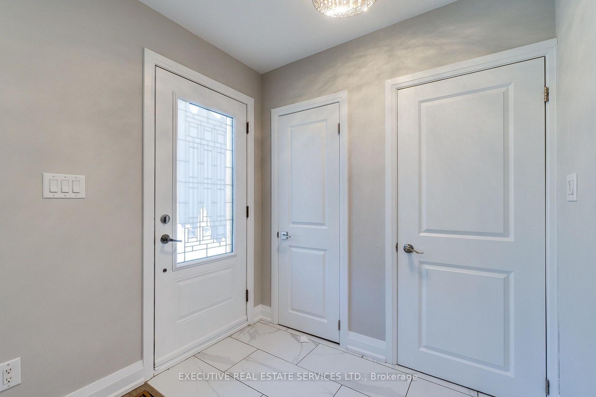 Photo 7 of 213 East 32nd Street, Hamilton, Raleigh — HOMEH